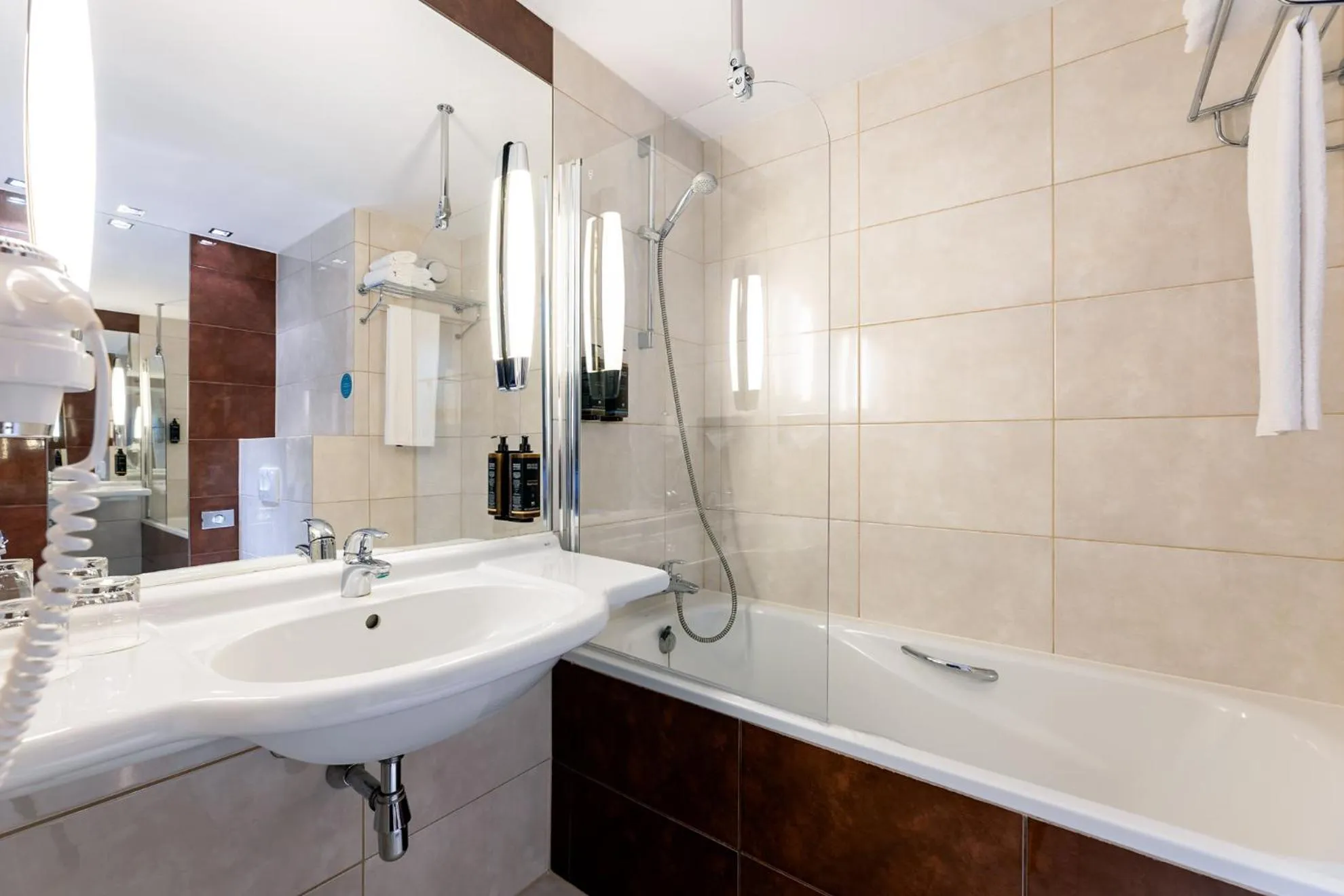 Bathroom in Mercure Karpacz Skalny