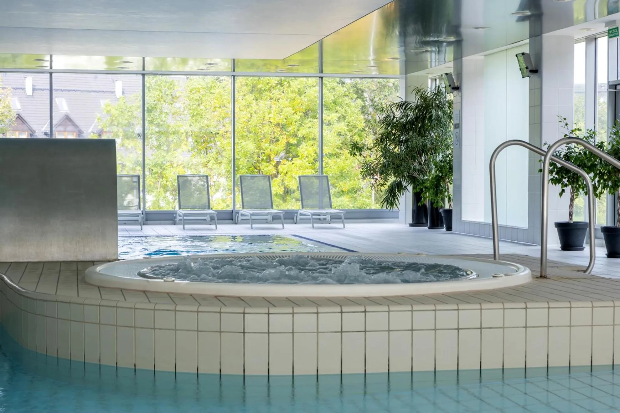 Swimming pool in Mercure Karpacz Skalny