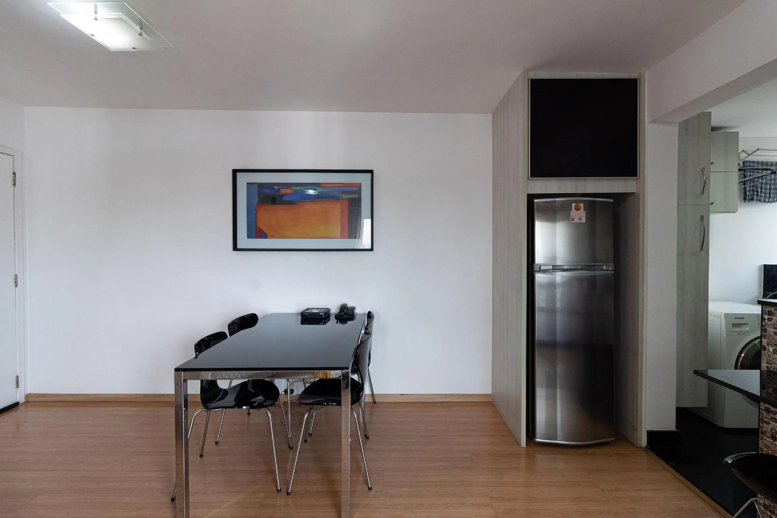 LFlats no The First Free Flex Residence Service