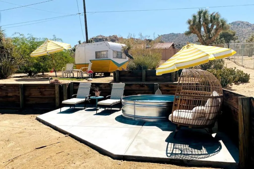 Cozy Rustic Home minutes to Joshua Tree Nat'l Park