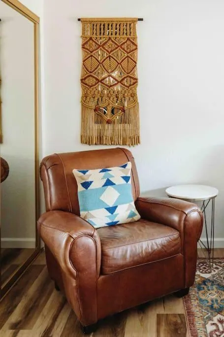 Cozy Rustic Home minutes to Joshua Tree Nat'l Park