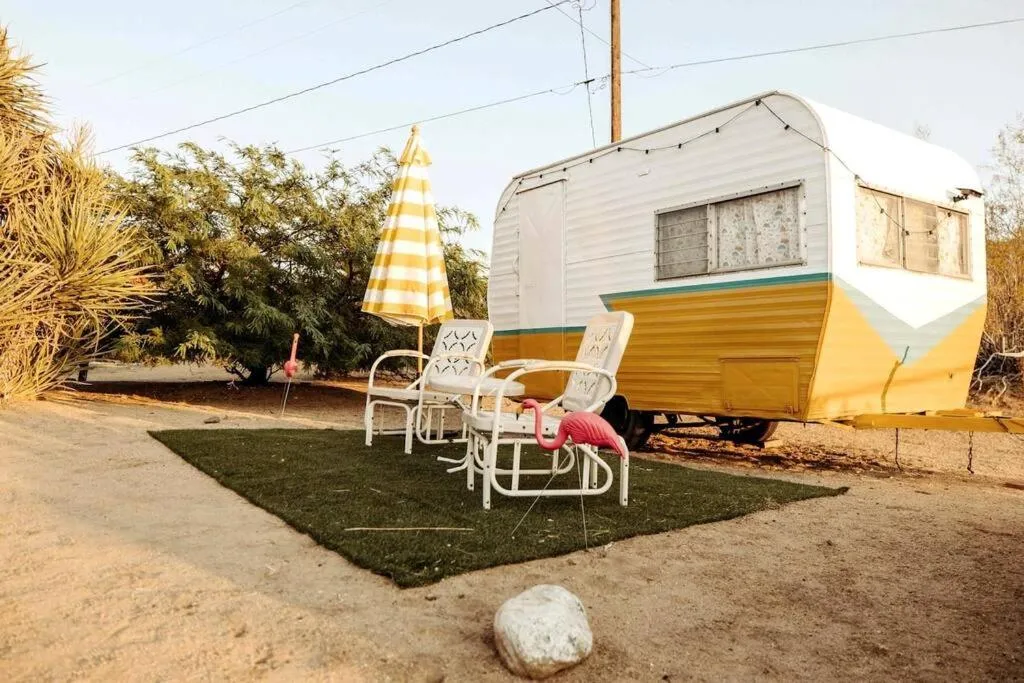 Cozy Rustic Home minutes to Joshua Tree Nat'l Park