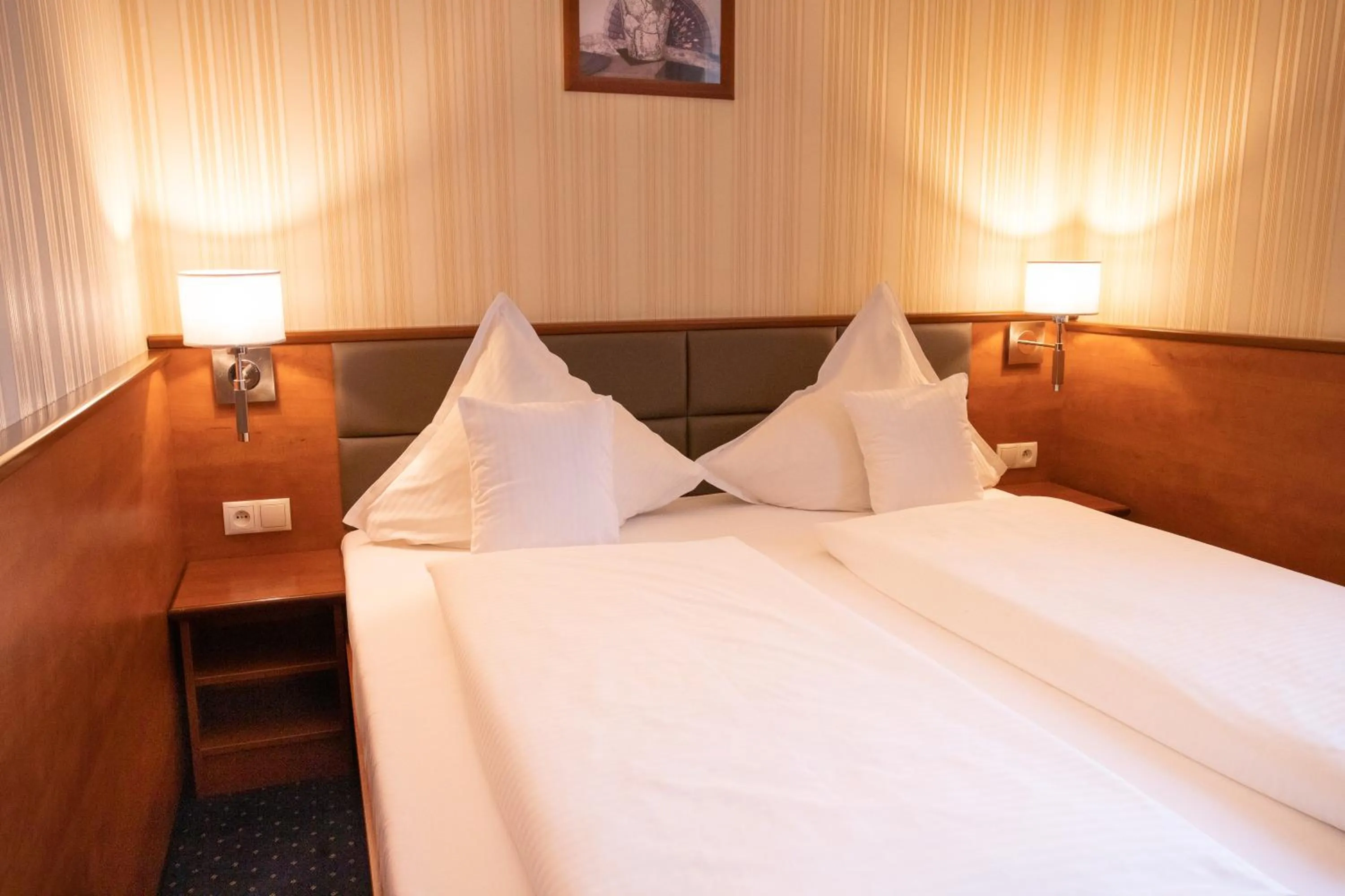 Photo of the whole room, Bed in Business Hotel Vega Wrocław