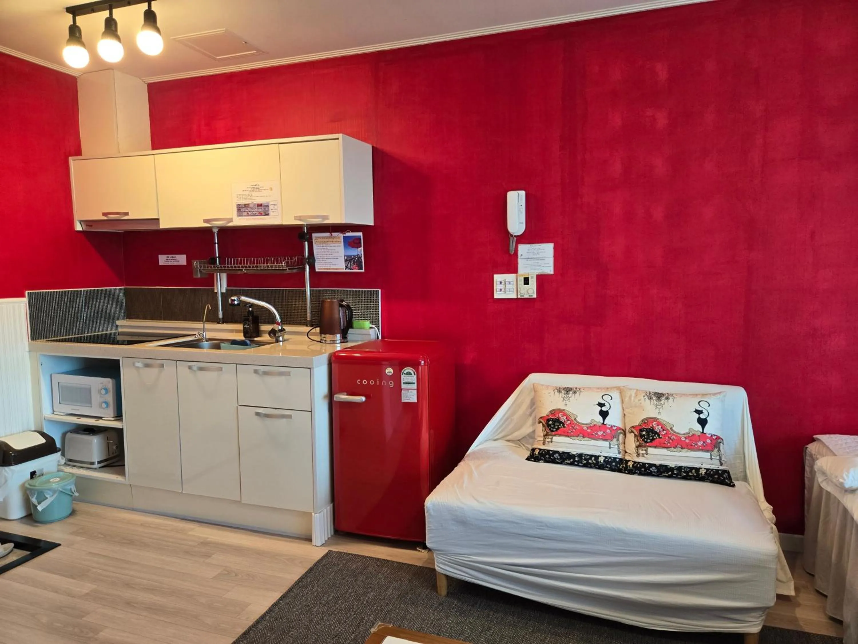 Bed in Jeju Gaviota Pension