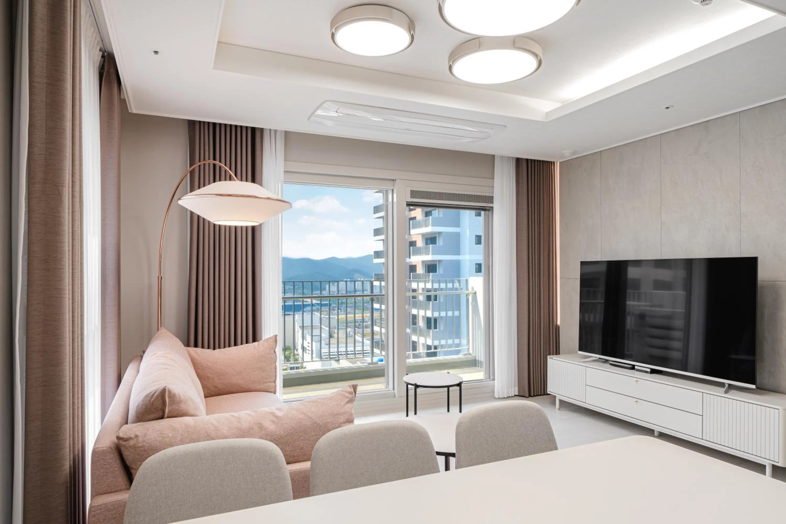 TV and multimedia, Bed in Le Collective Busan Gijang