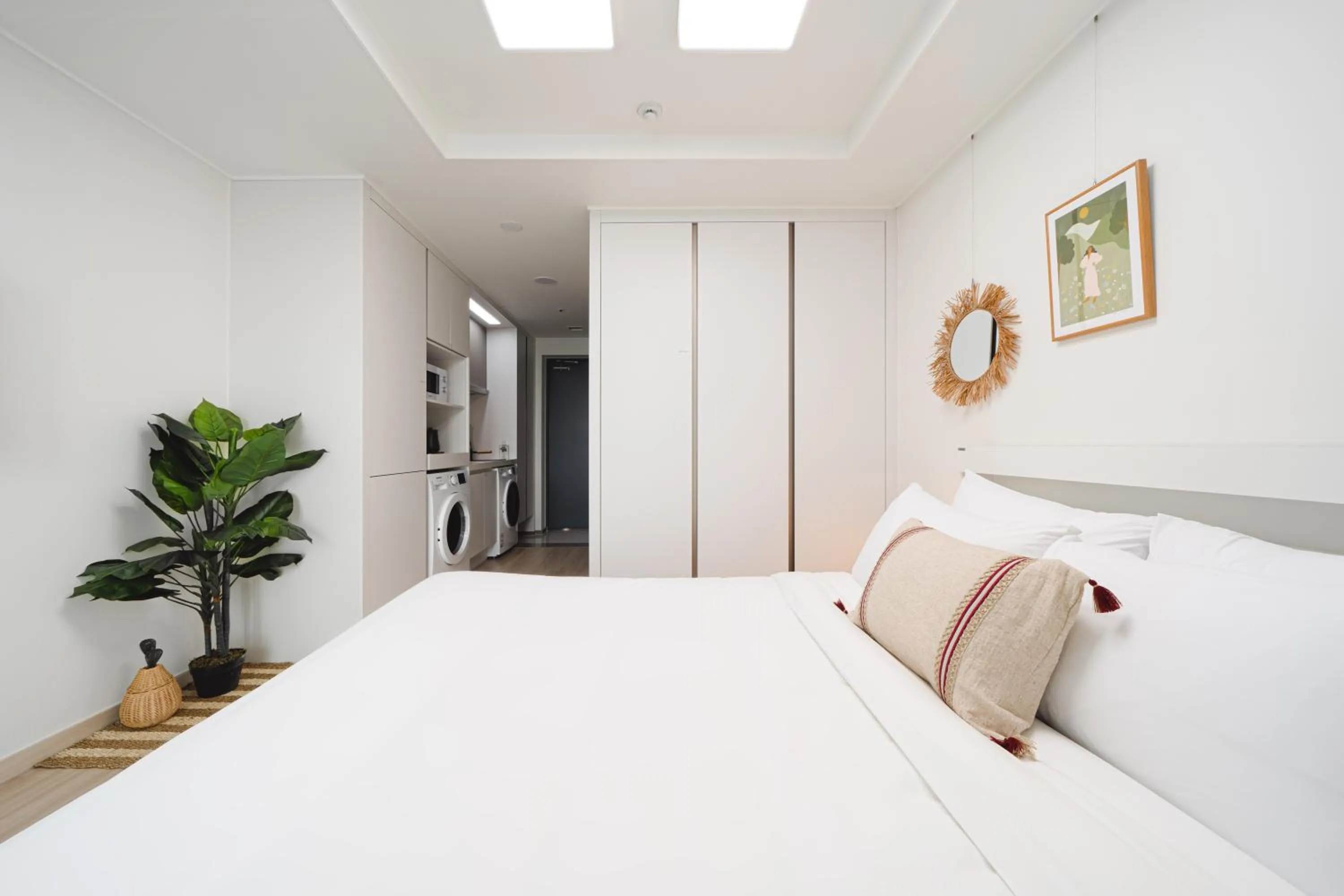 Bed in Urbanstay Sokcho Deungdae Beach