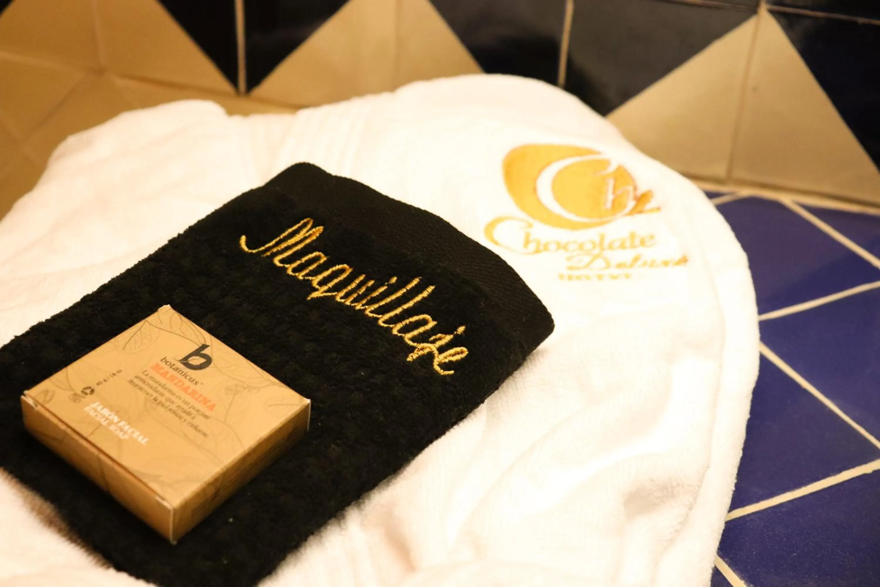 Logo/Certificate/Sign in Hotel Chocolate Tradicional