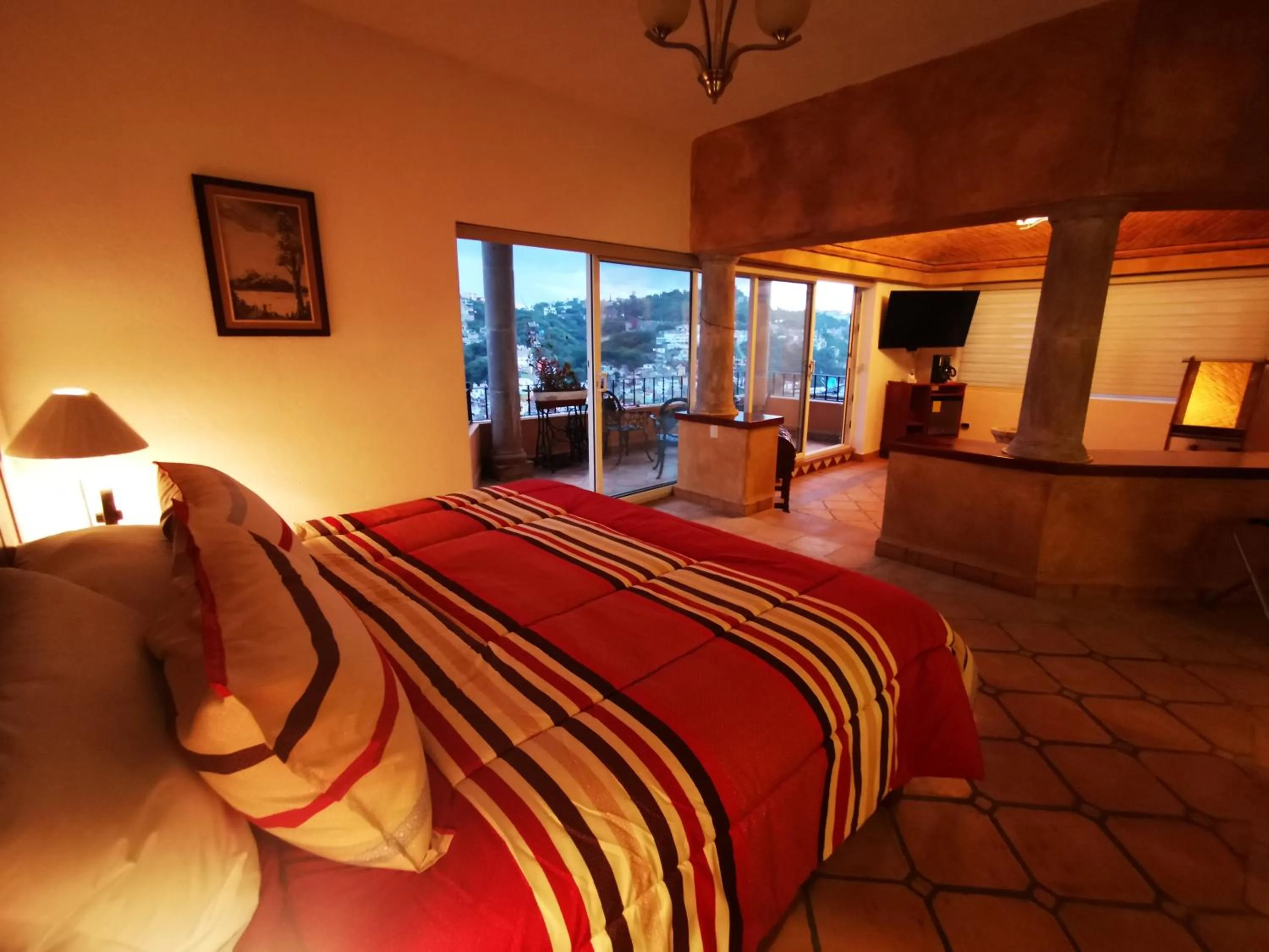 Photo of the whole room, Bed in Hotel Chocolate Tradicional