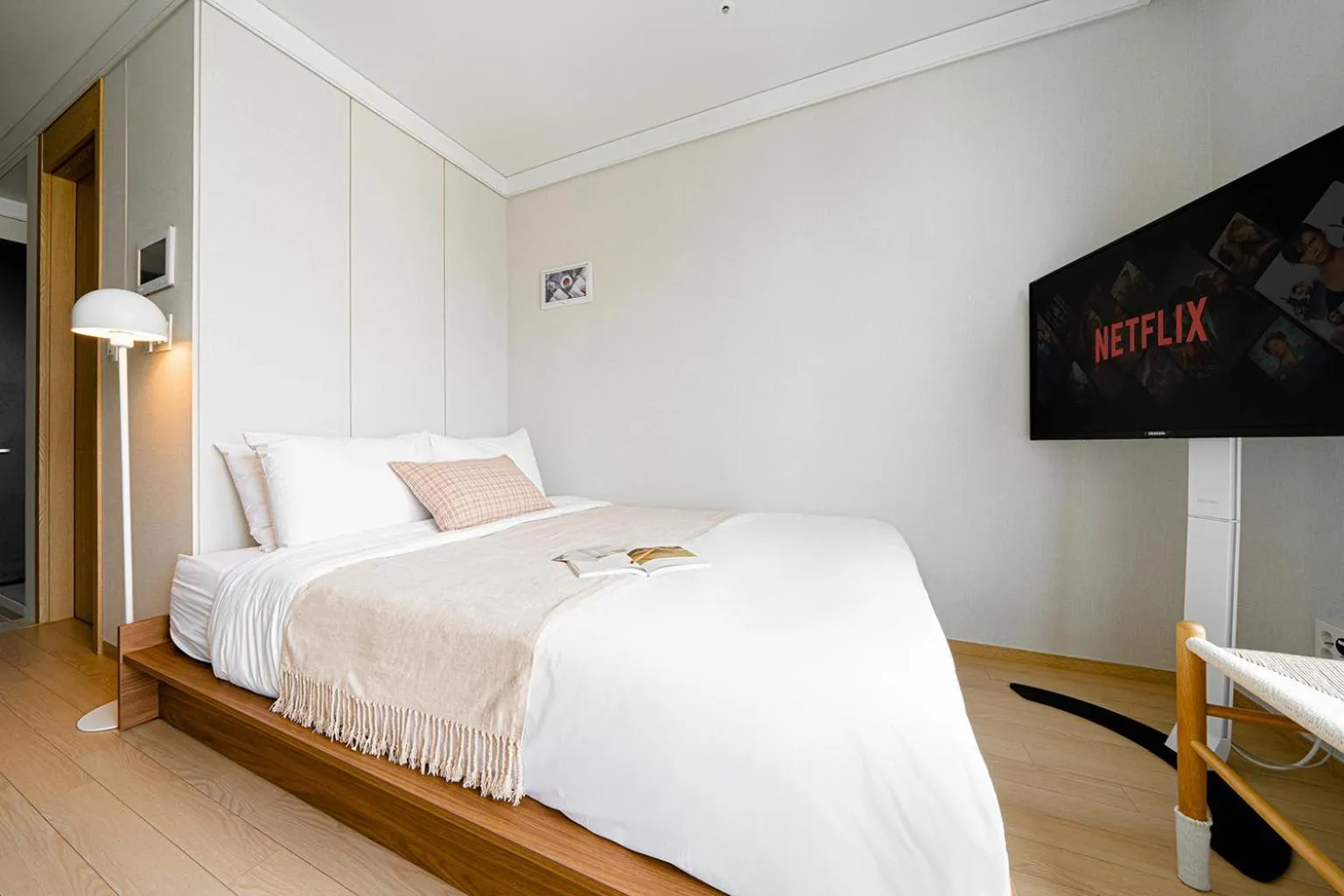TV and multimedia, Bed in Urbanstay Myeongdong