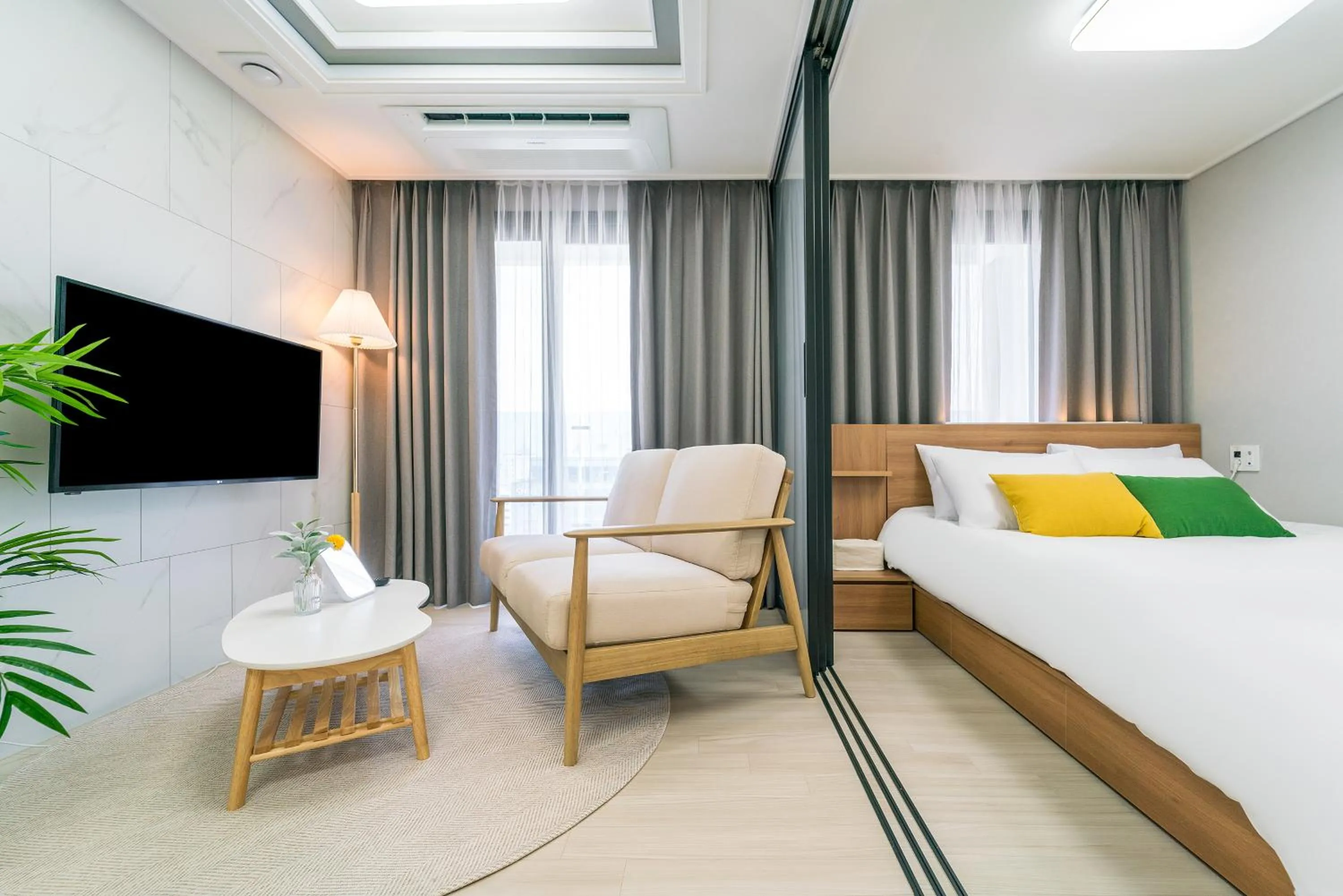 Bed in Urbanstay Jeju Airport