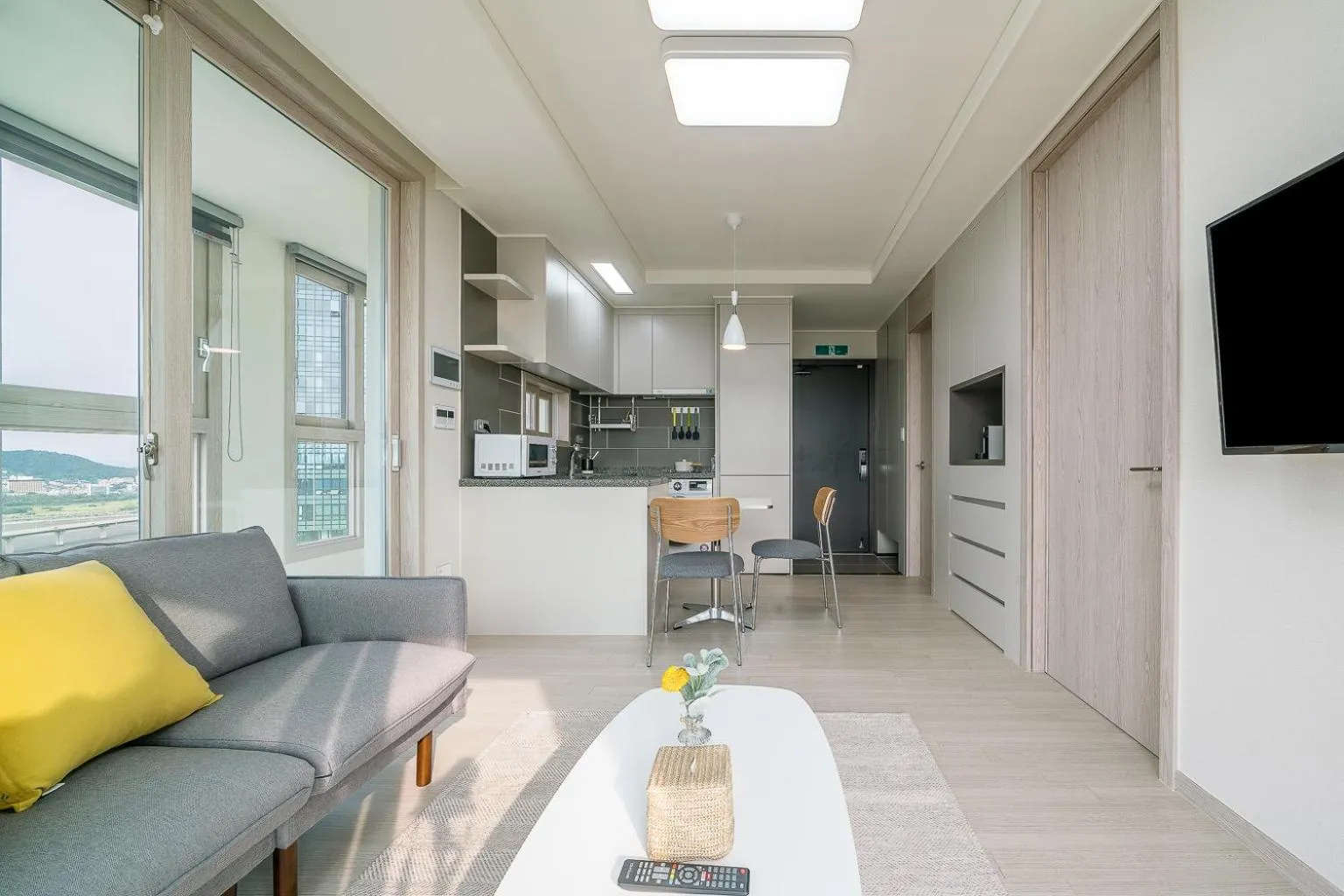 Living room in Urbanstay Songdo Moonlight Park