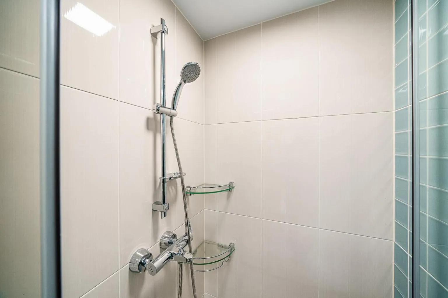 Shower in Urbanstay Songdo Moonlight Park