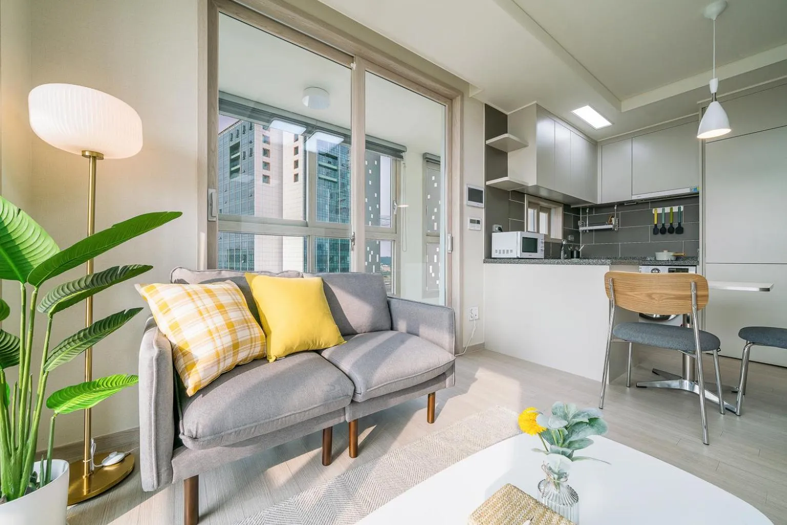 Living room in Urbanstay Songdo Moonlight Park