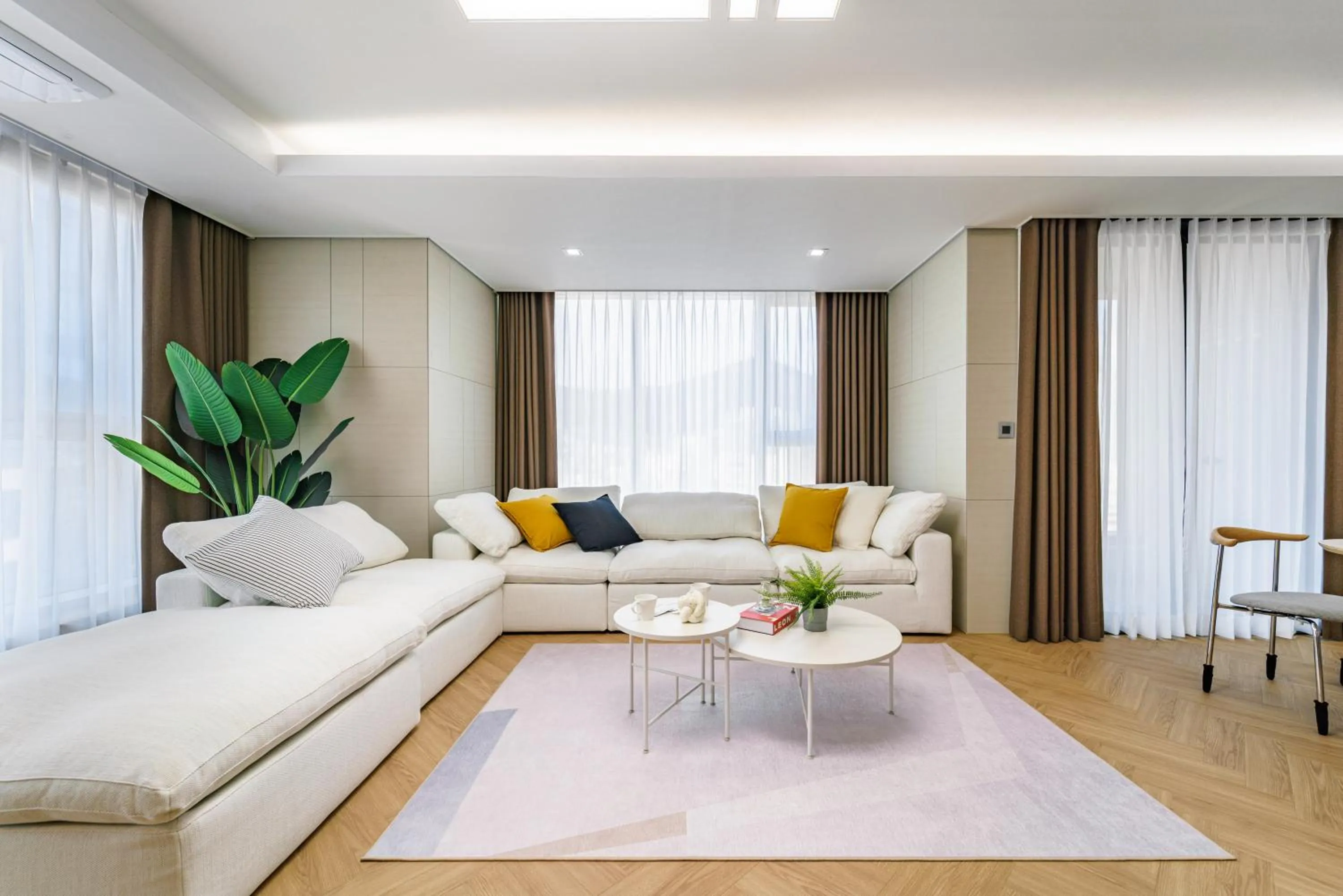 Living room in Le Collective Busan station