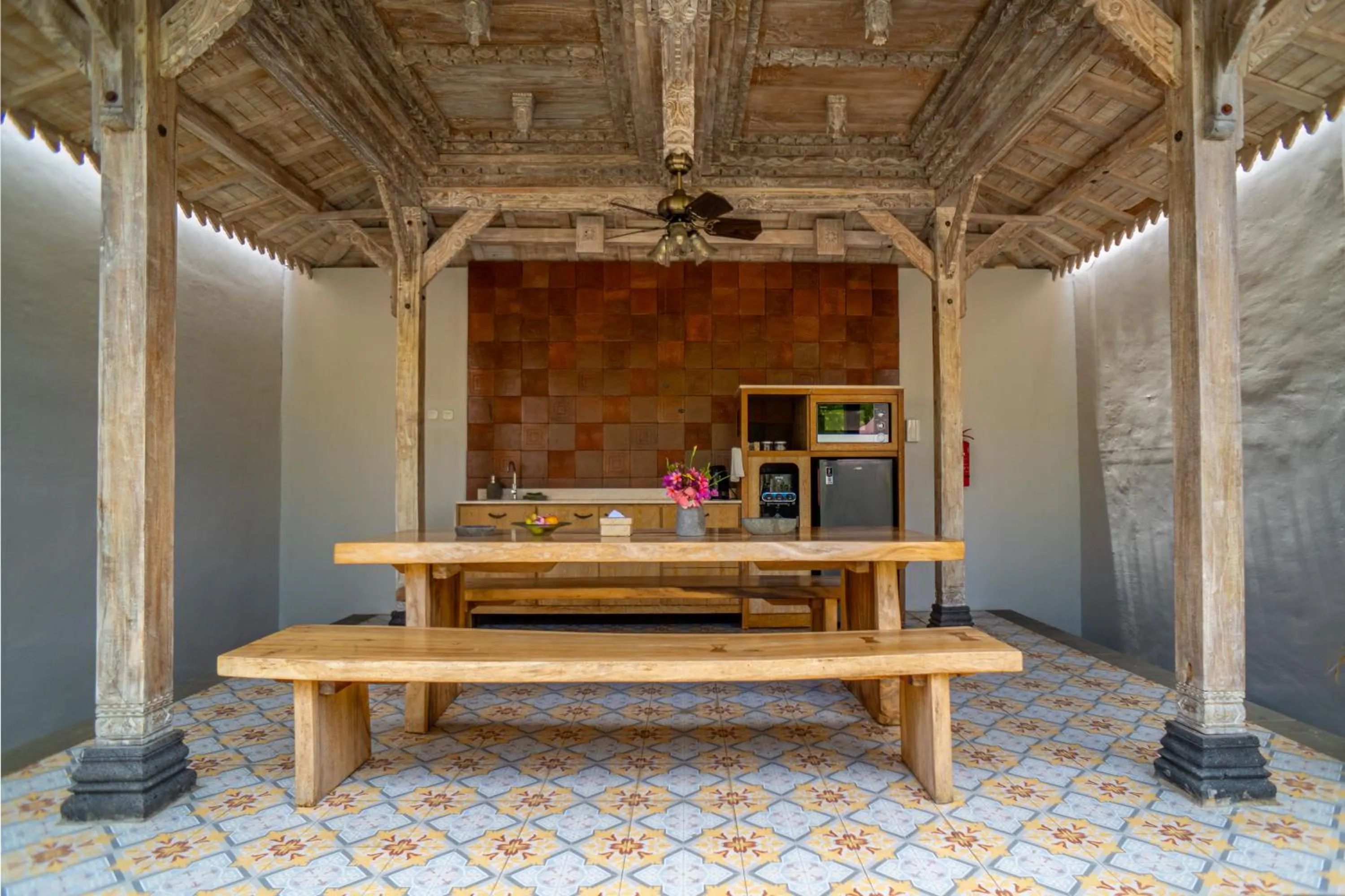 Kitchen or kitchenette in Vivara Bali Private Pool Villas & Spa Retreat