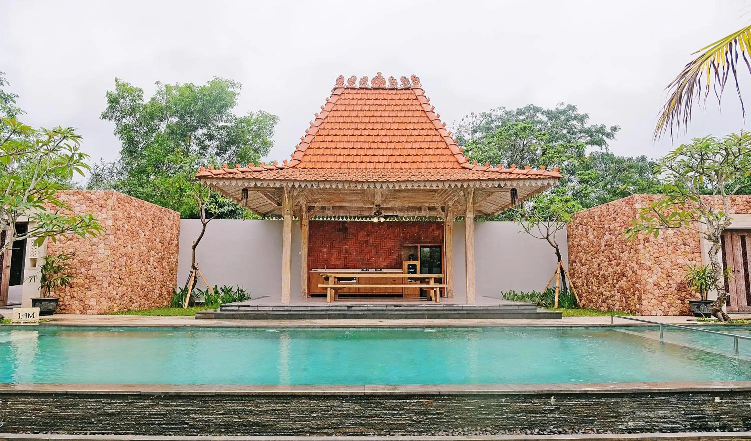 Kitchen or kitchenette in Vivara Bali Private Pool Villas & Spa Retreat