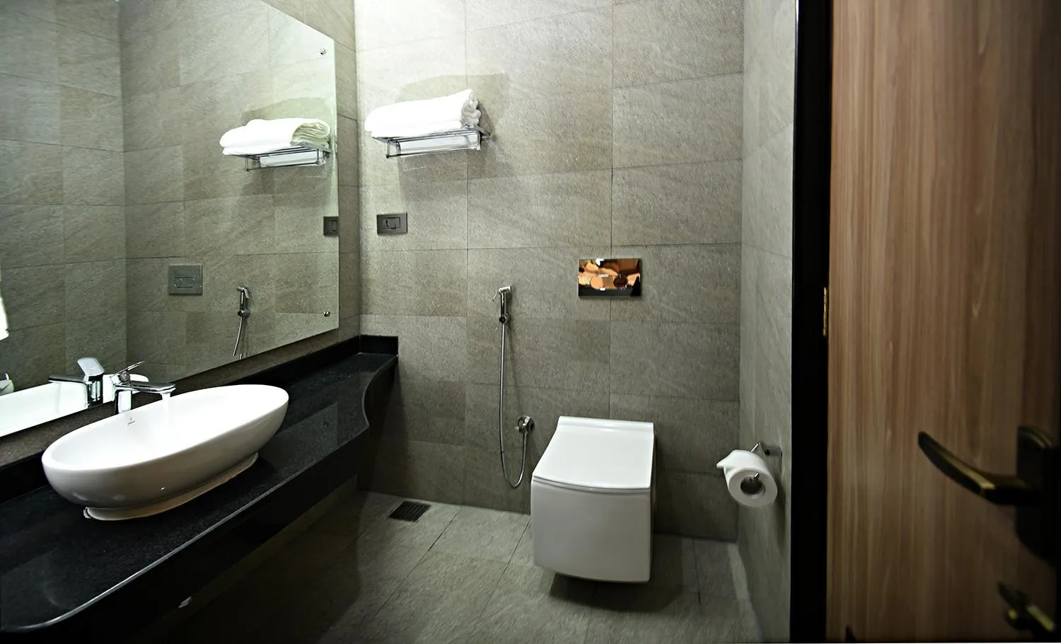 Bathroom in Everest Boutique Hotel