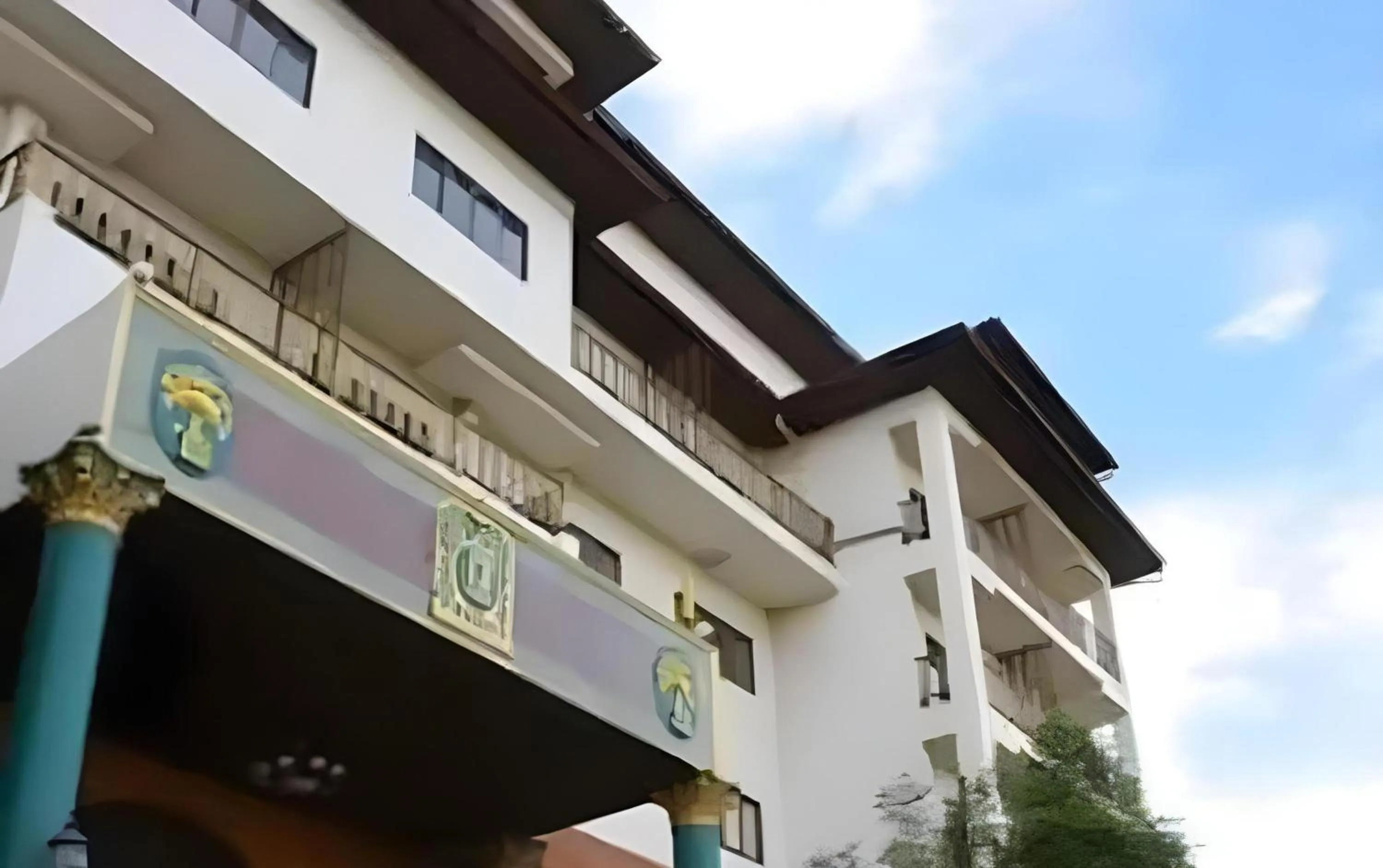 Property building in OYO 75466 -13 Coins Bang Yai Hotel