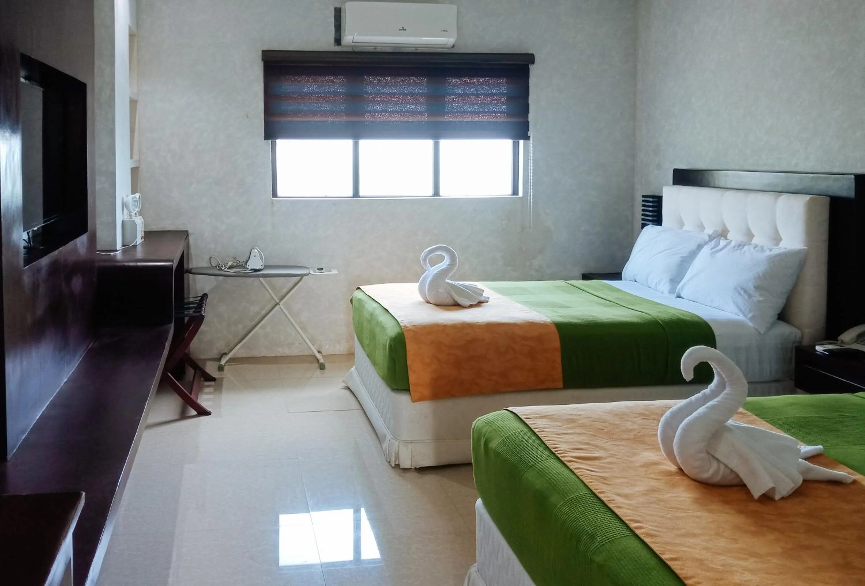 Bed in RedDoorz @ Joyce Palace Antique