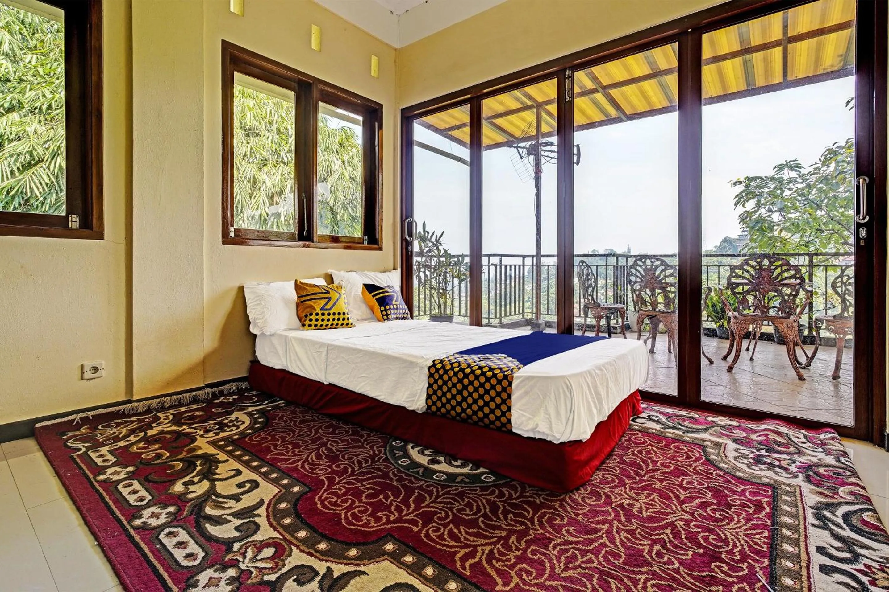 Bedroom in SPOT ON 91468 Pondok Shofa Mc Syariah