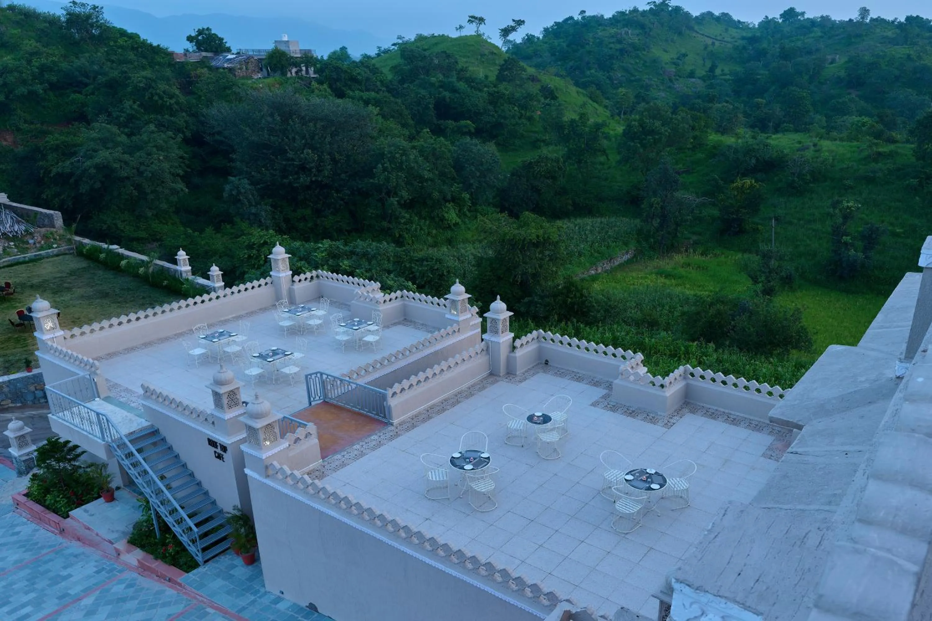 Restaurant/places to eat in Turban Bhawani Heritage, Kumbhalgarh