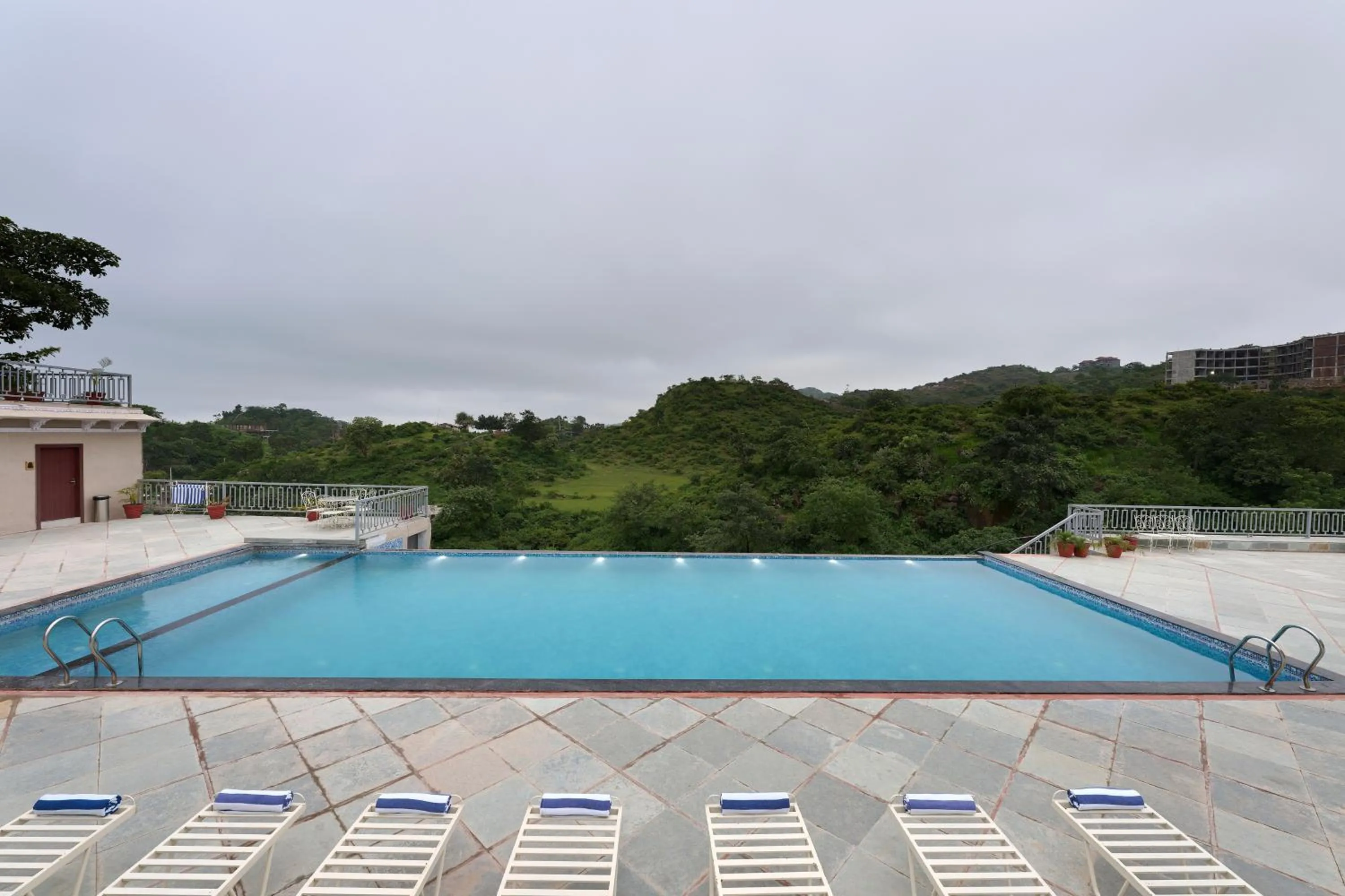 Swimming pool in Turban Bhawani Heritage, Kumbhalgarh