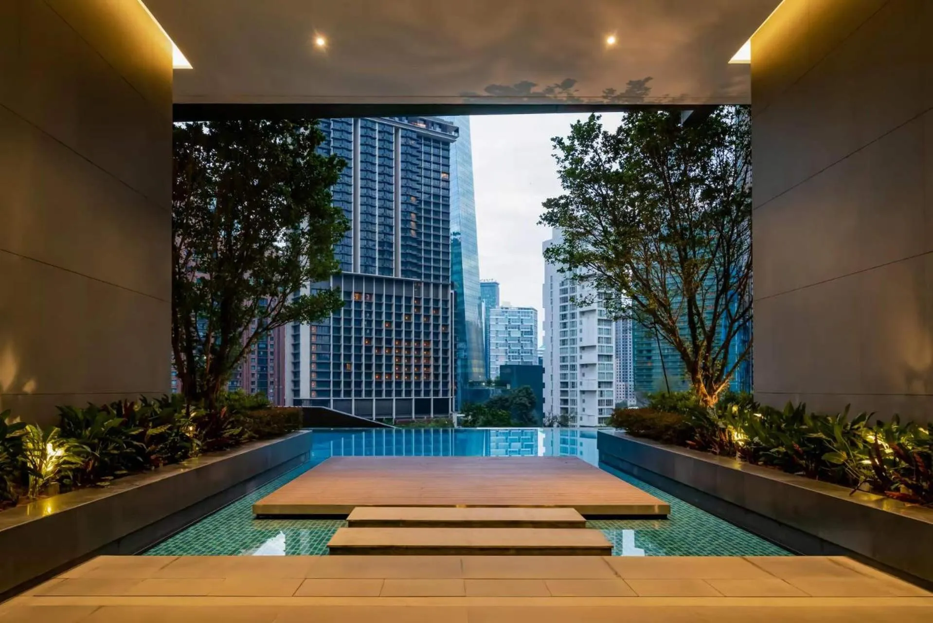 Pool view in 8 Kia Peng KLCC by WSD