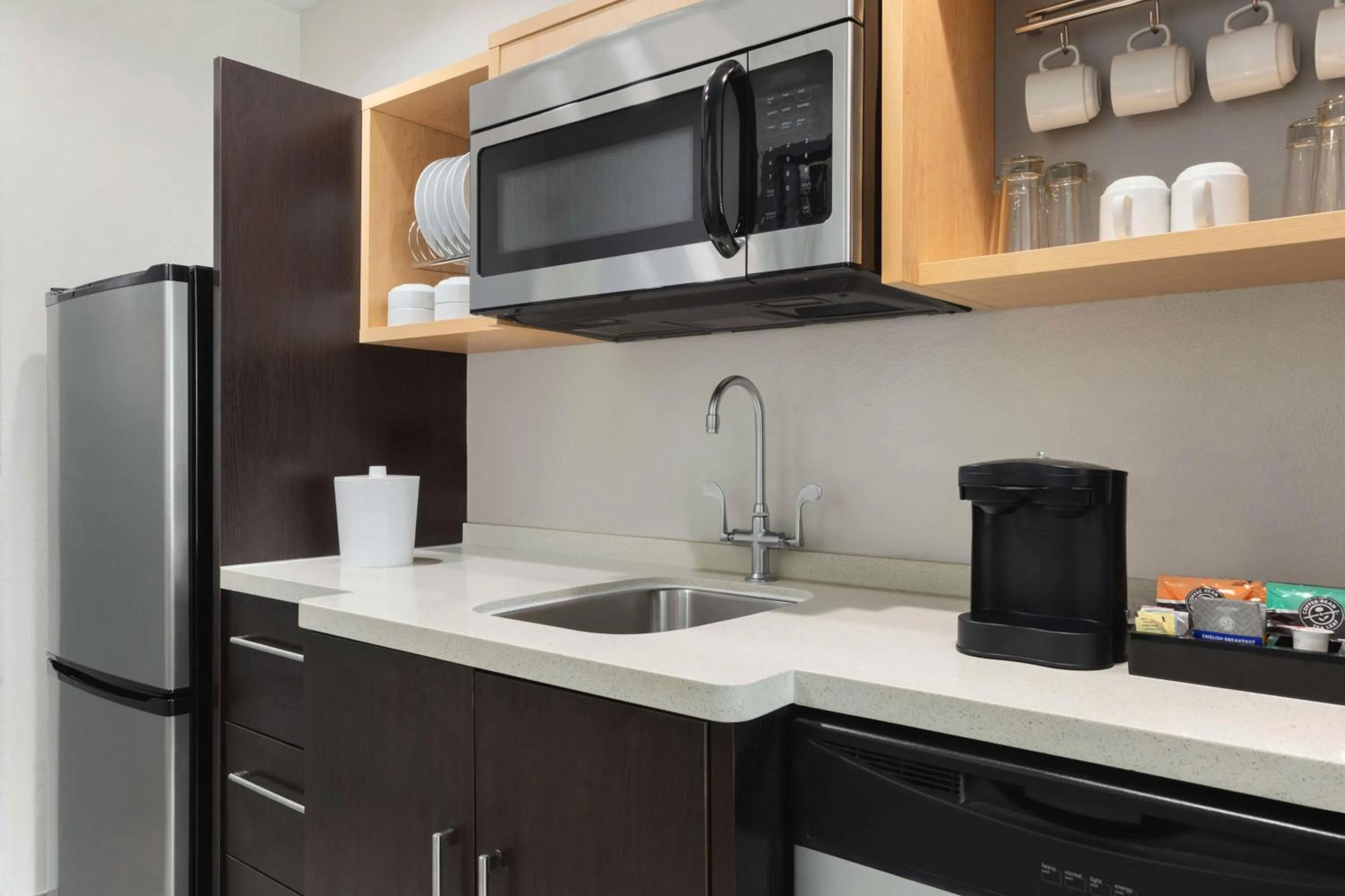 Kitchen or kitchenette in Home2Suites by Hilton Florence