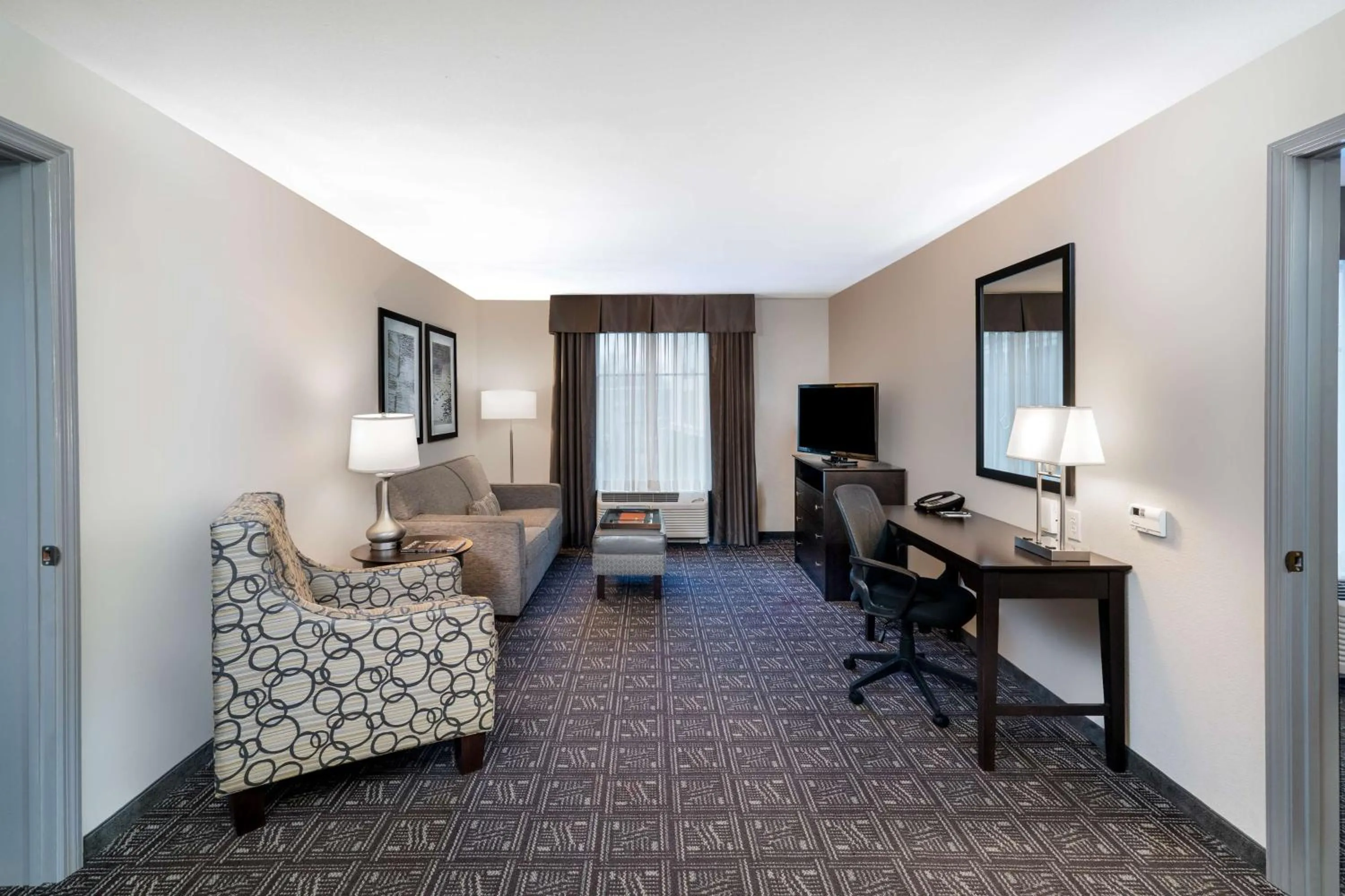 Bedroom, Bed in Homewood Suites by Hilton Huntsville-Downtown
