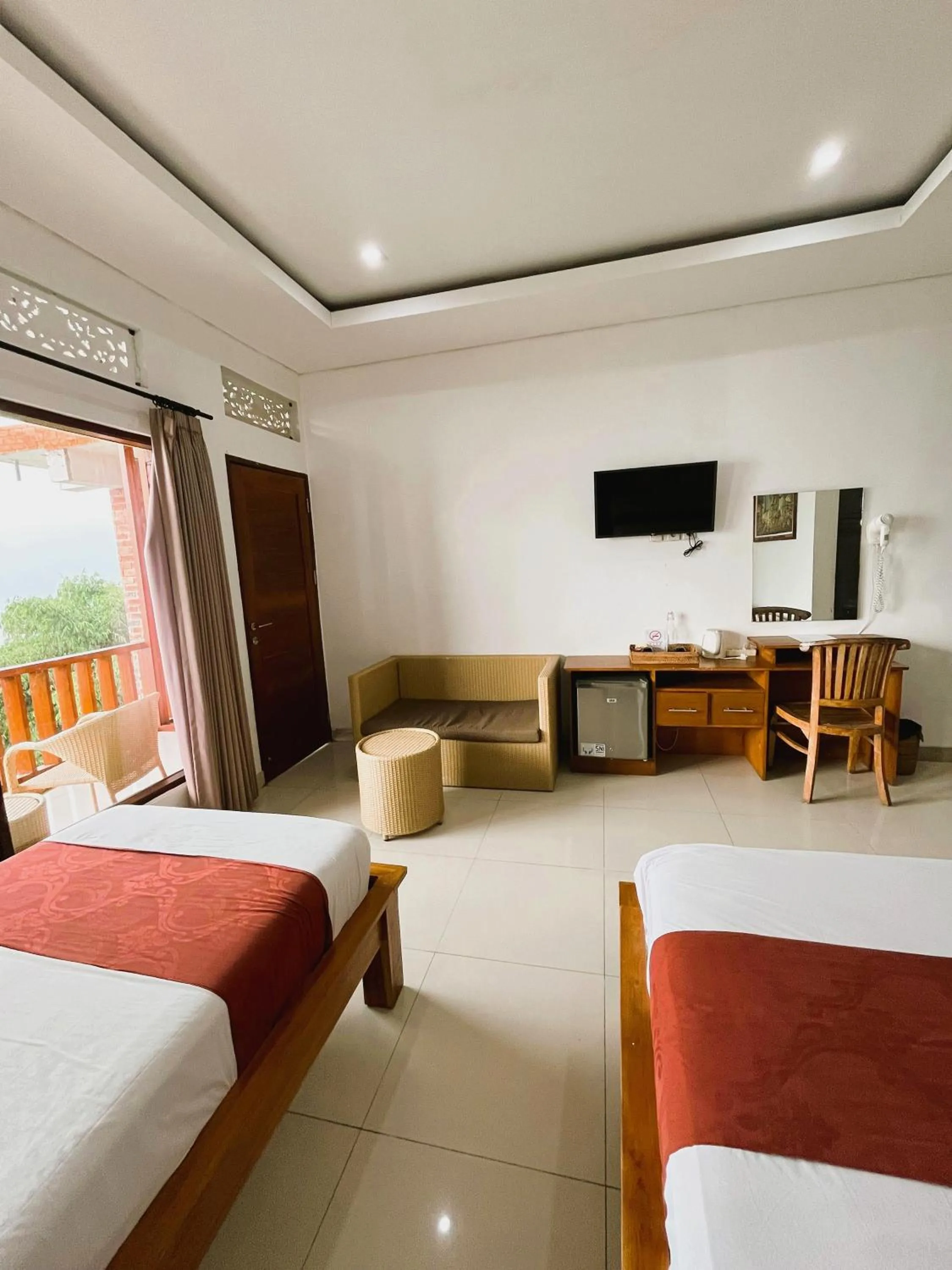 Bed in Caldera Hotel & Restaurant