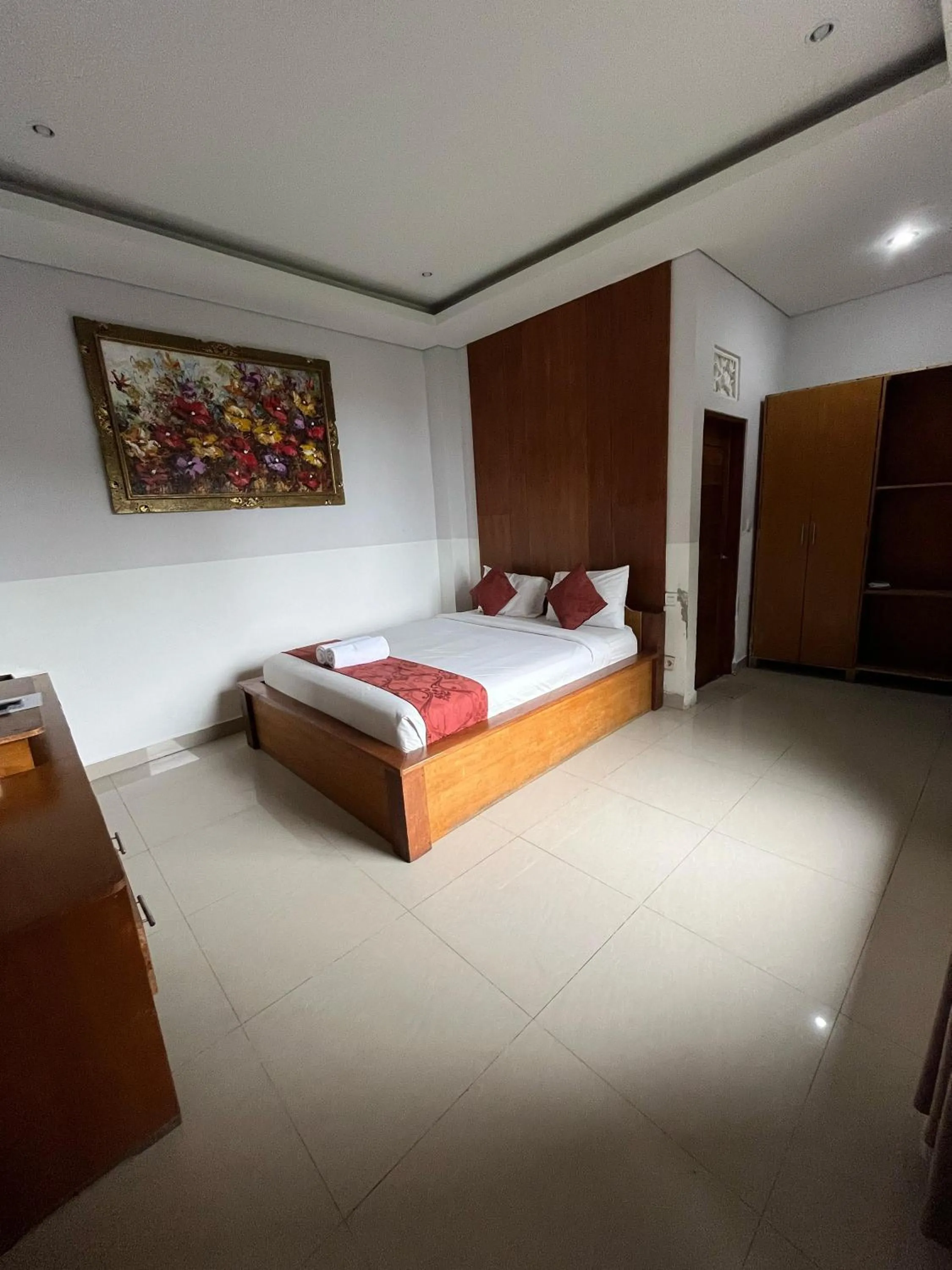 Bed in Caldera Hotel & Restaurant