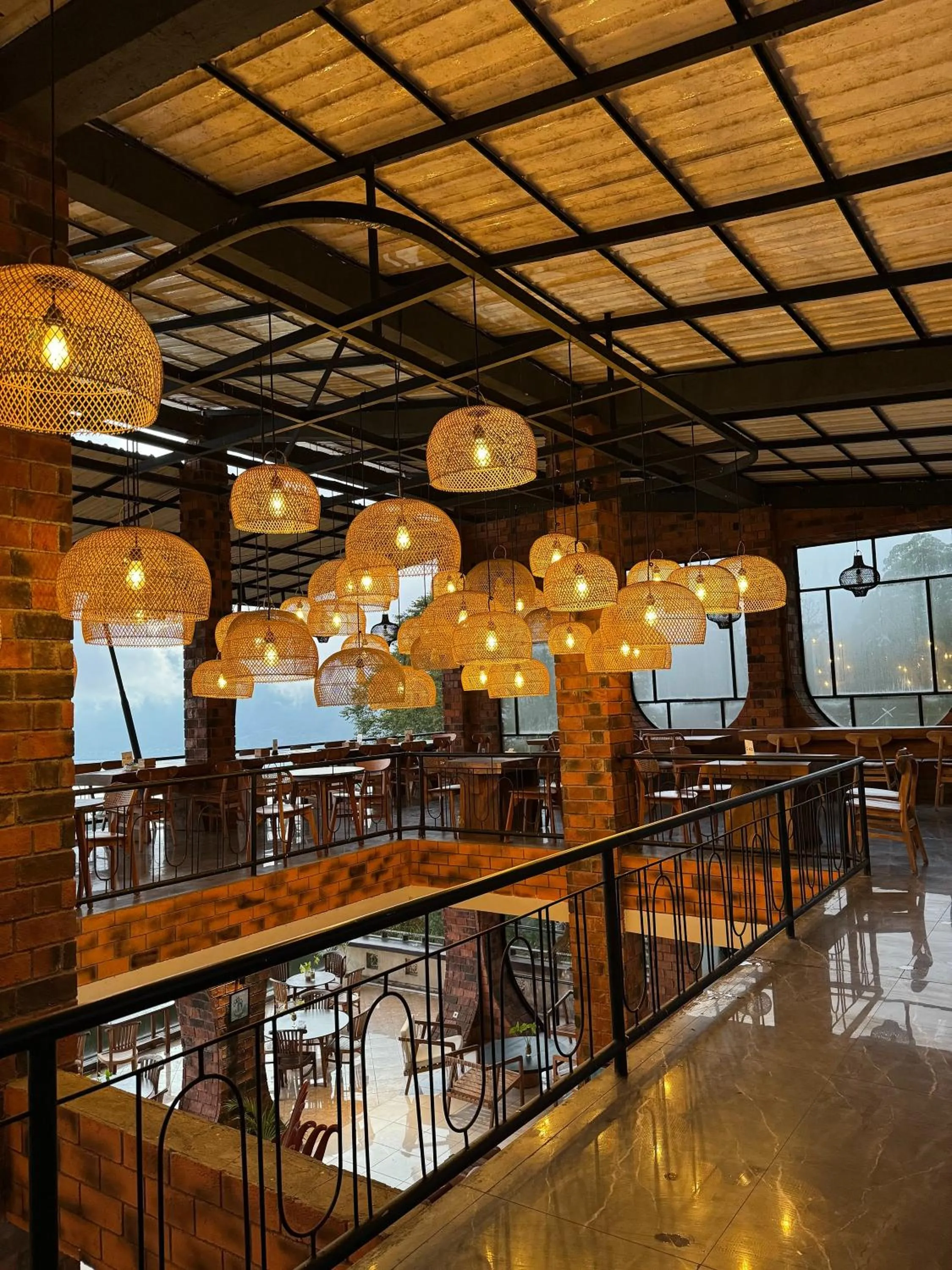 Restaurant/places to eat in Caldera Hotel & Restaurant