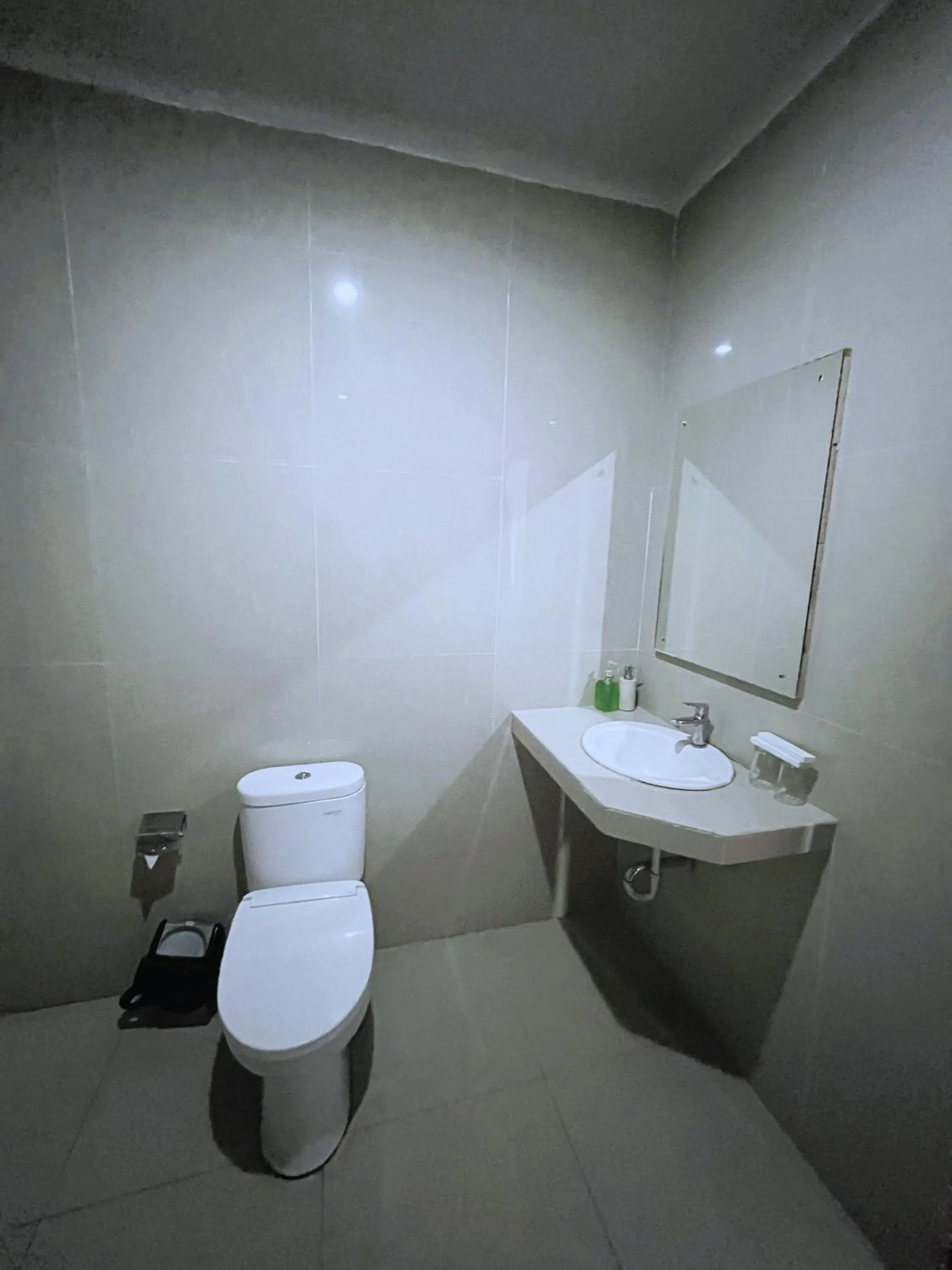 Toilet in Caldera Hotel & Restaurant