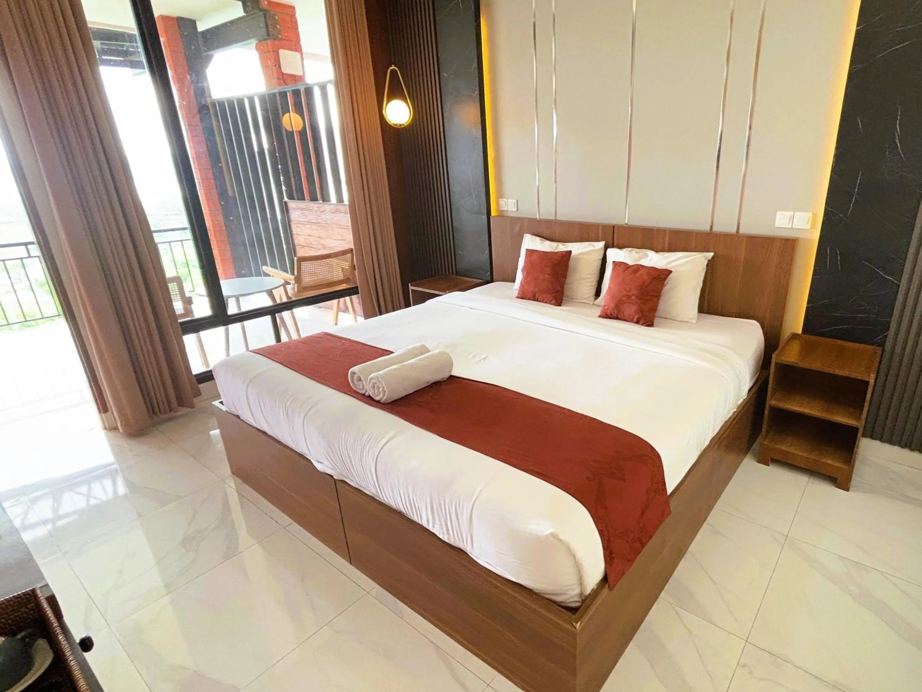 Bed in Caldera Hotel & Restaurant