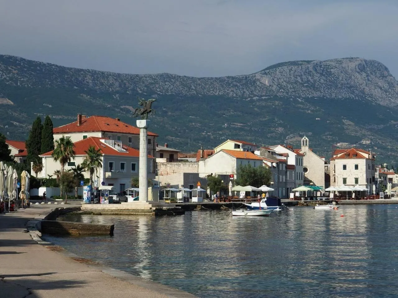 Nearby landmark in Kuca za odmor u Kastelima s pogledom na more
