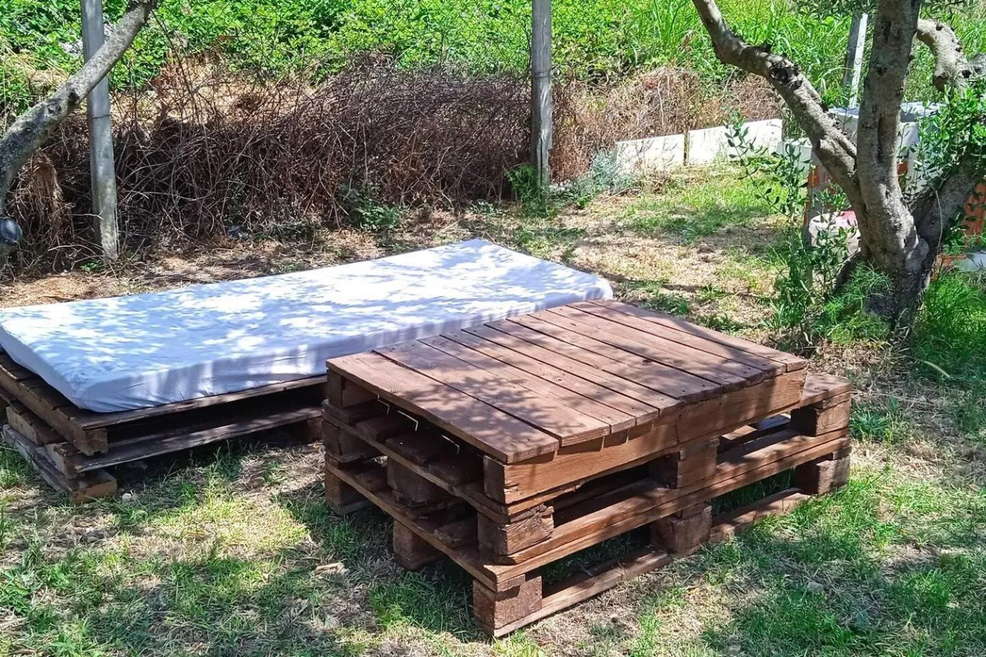 Patio in Kuca za odmor u Kastelima s pogledom na more
