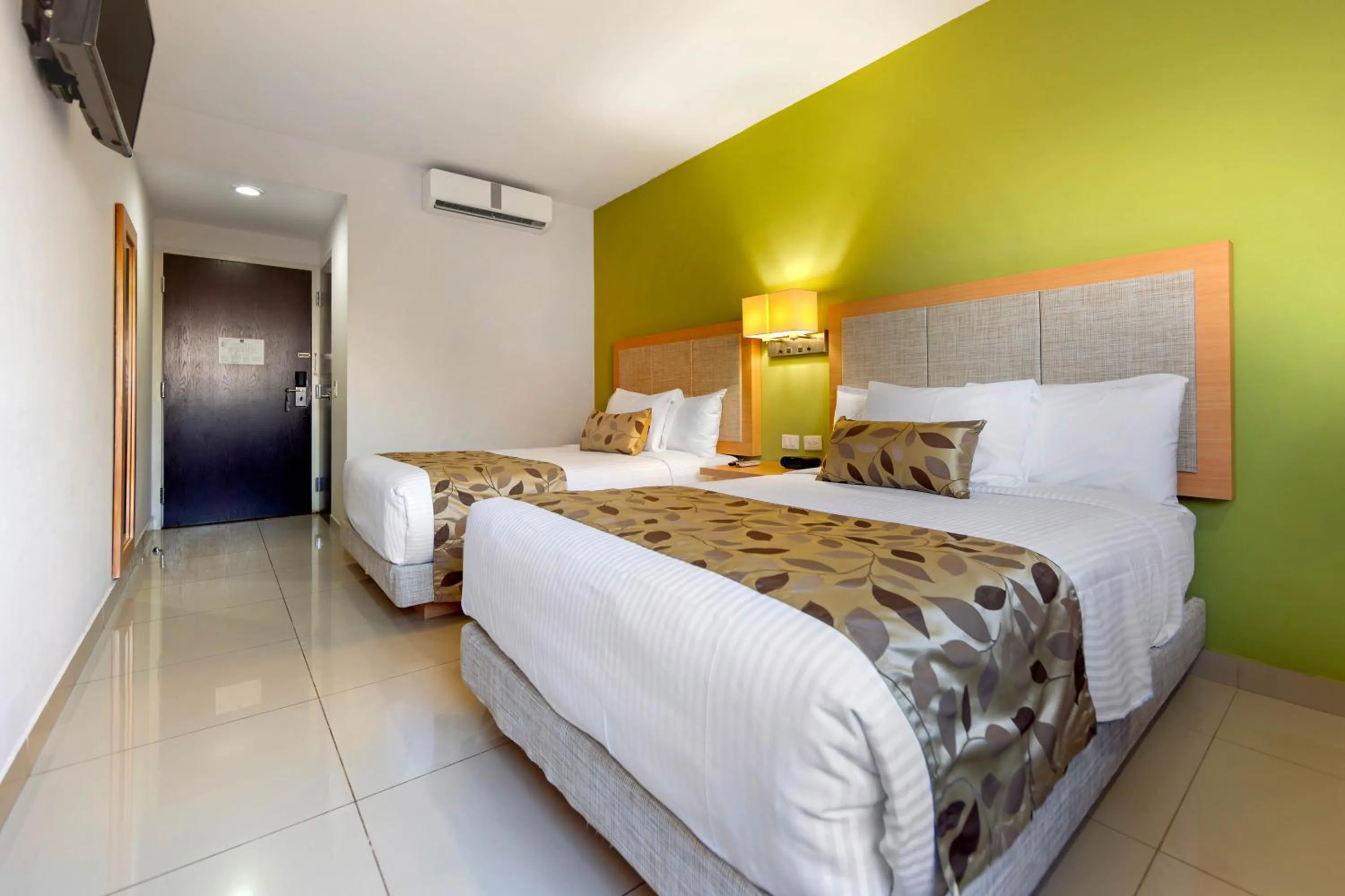 Photo of the whole room, Bed in Sleep Inn Culiacan