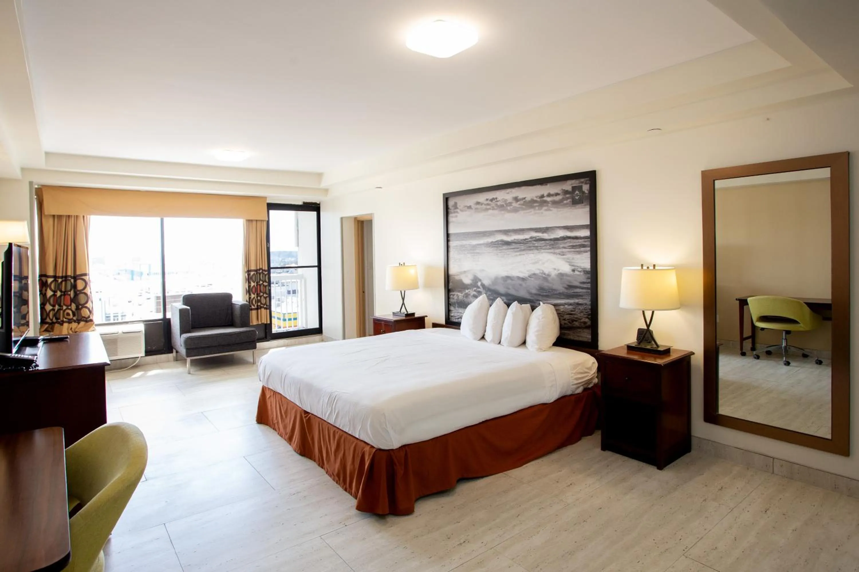 Bedroom, Bed in Super 8 by Wyndham Virginia Beach Oceanfront