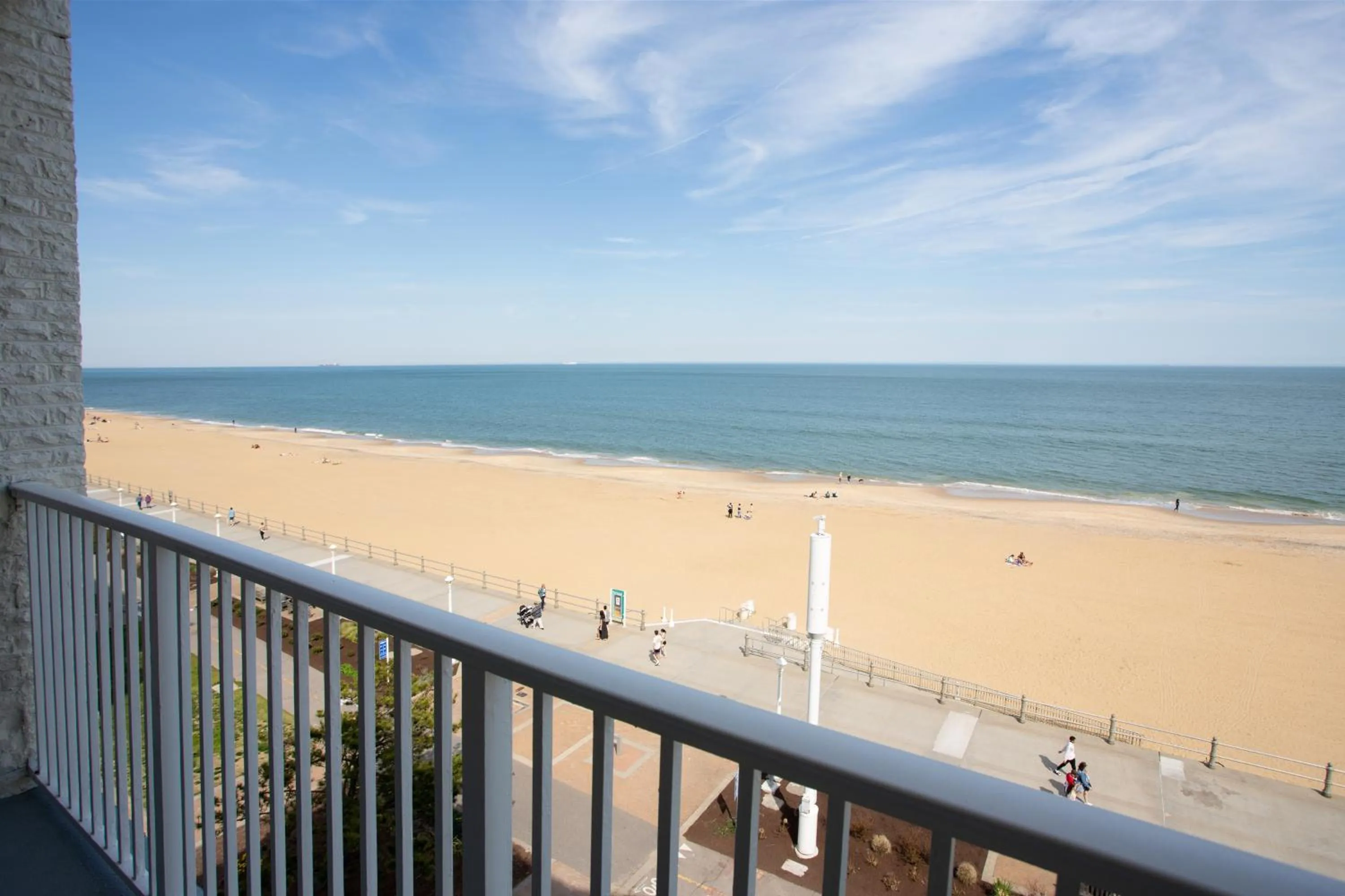 Balcony/Terrace, Beach in Super 8 by Wyndham Virginia Beach Oceanfront