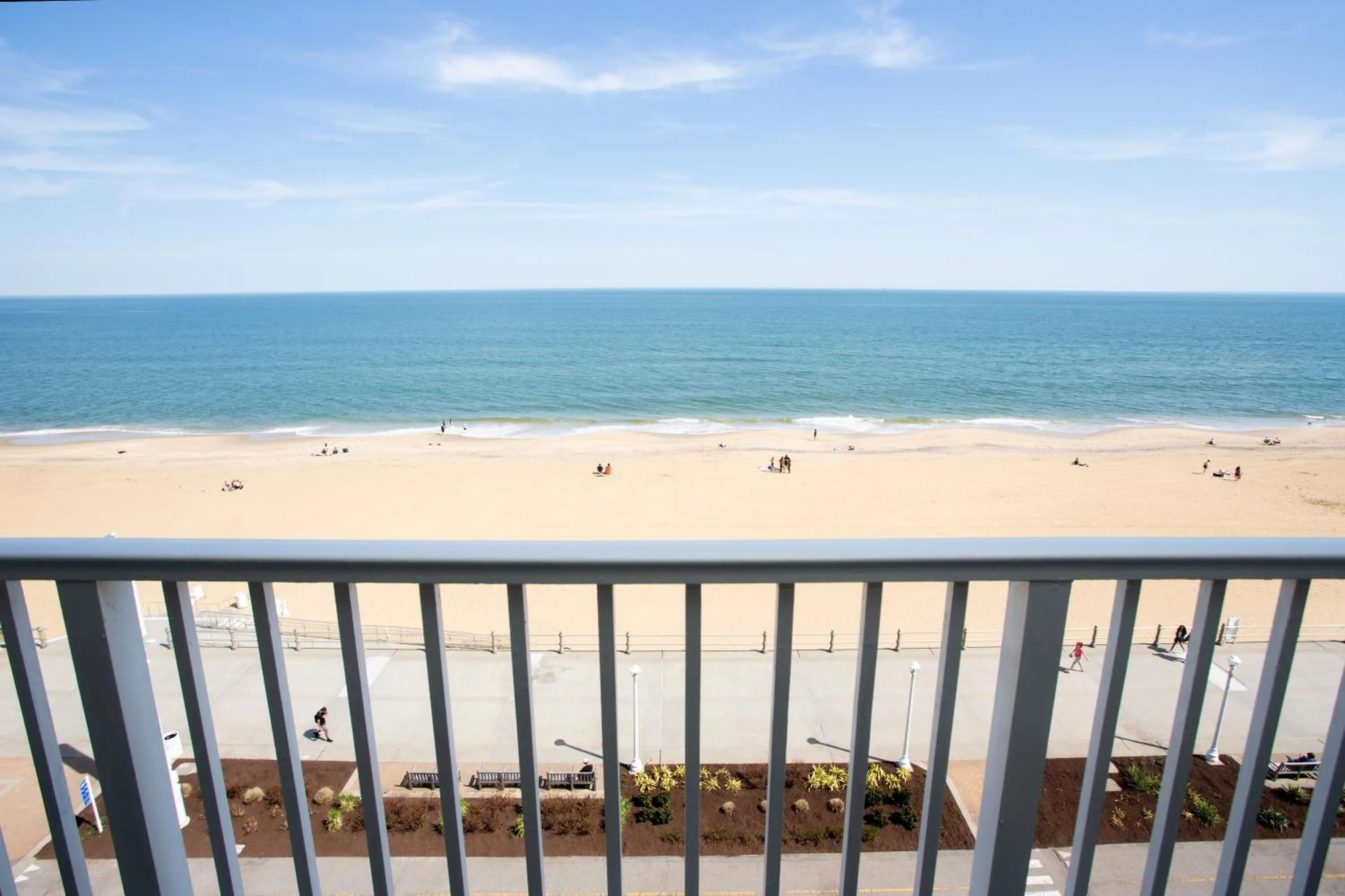 Balcony/Terrace, Sea View in Super 8 by Wyndham Virginia Beach Oceanfront
