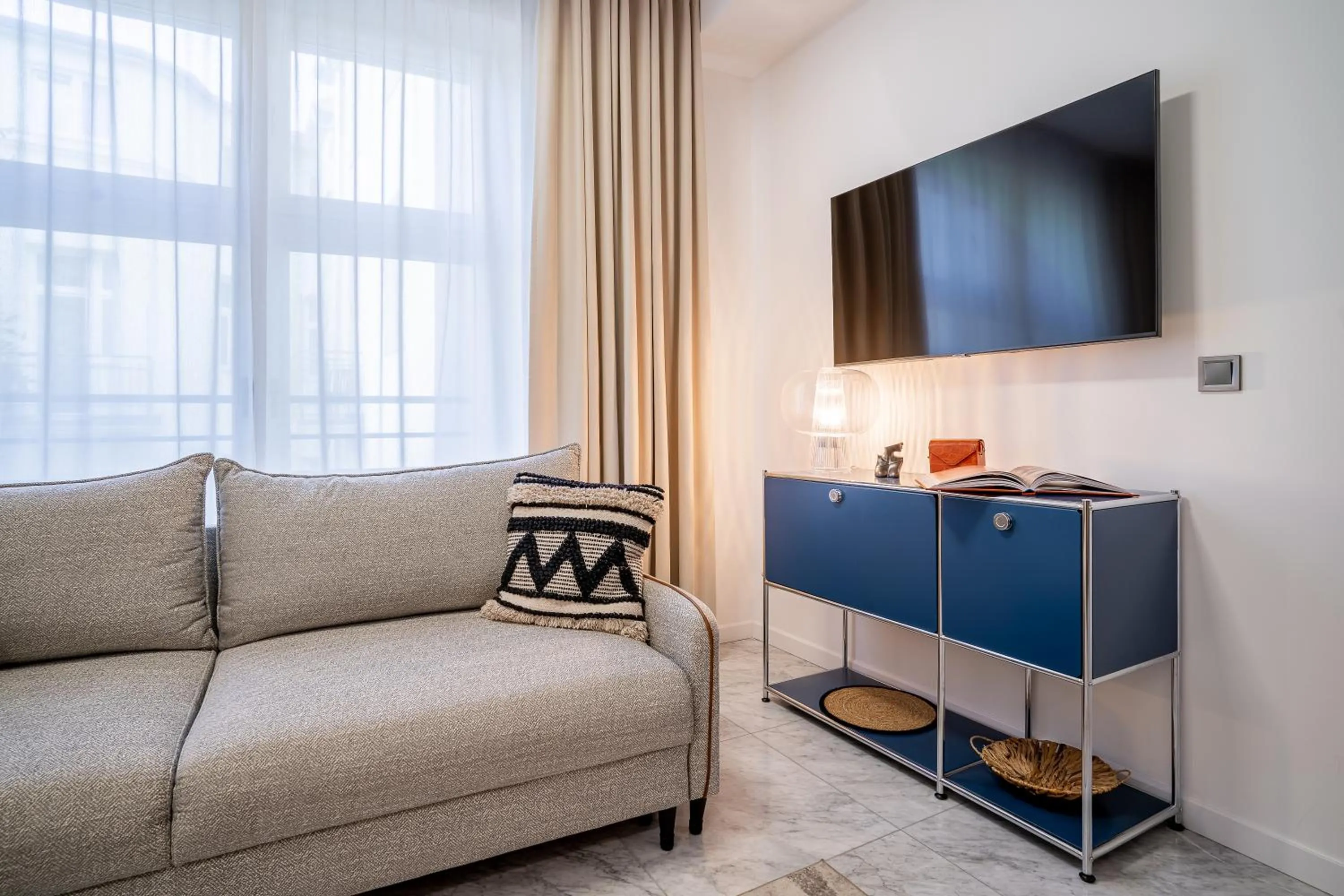 Living room in H11 Aparthotel