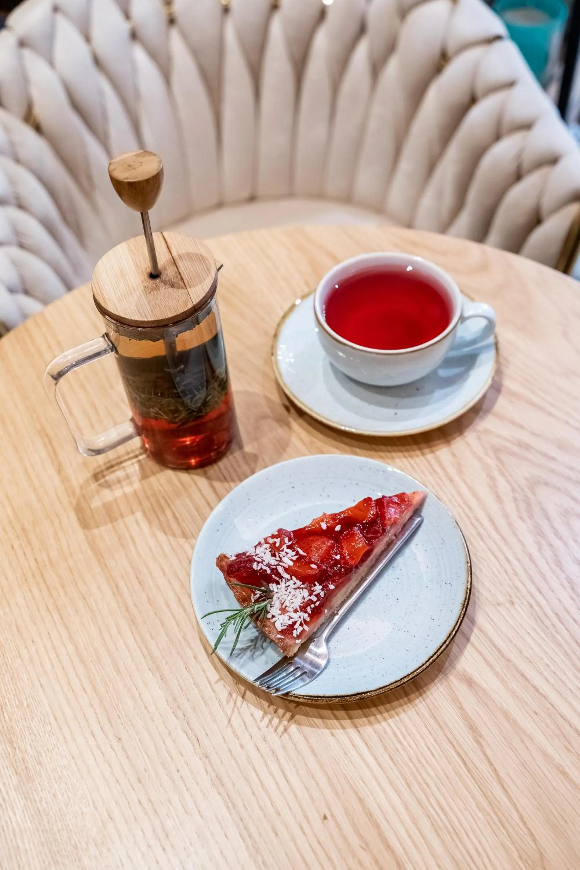 Restaurant/places to eat in H11 Aparthotel