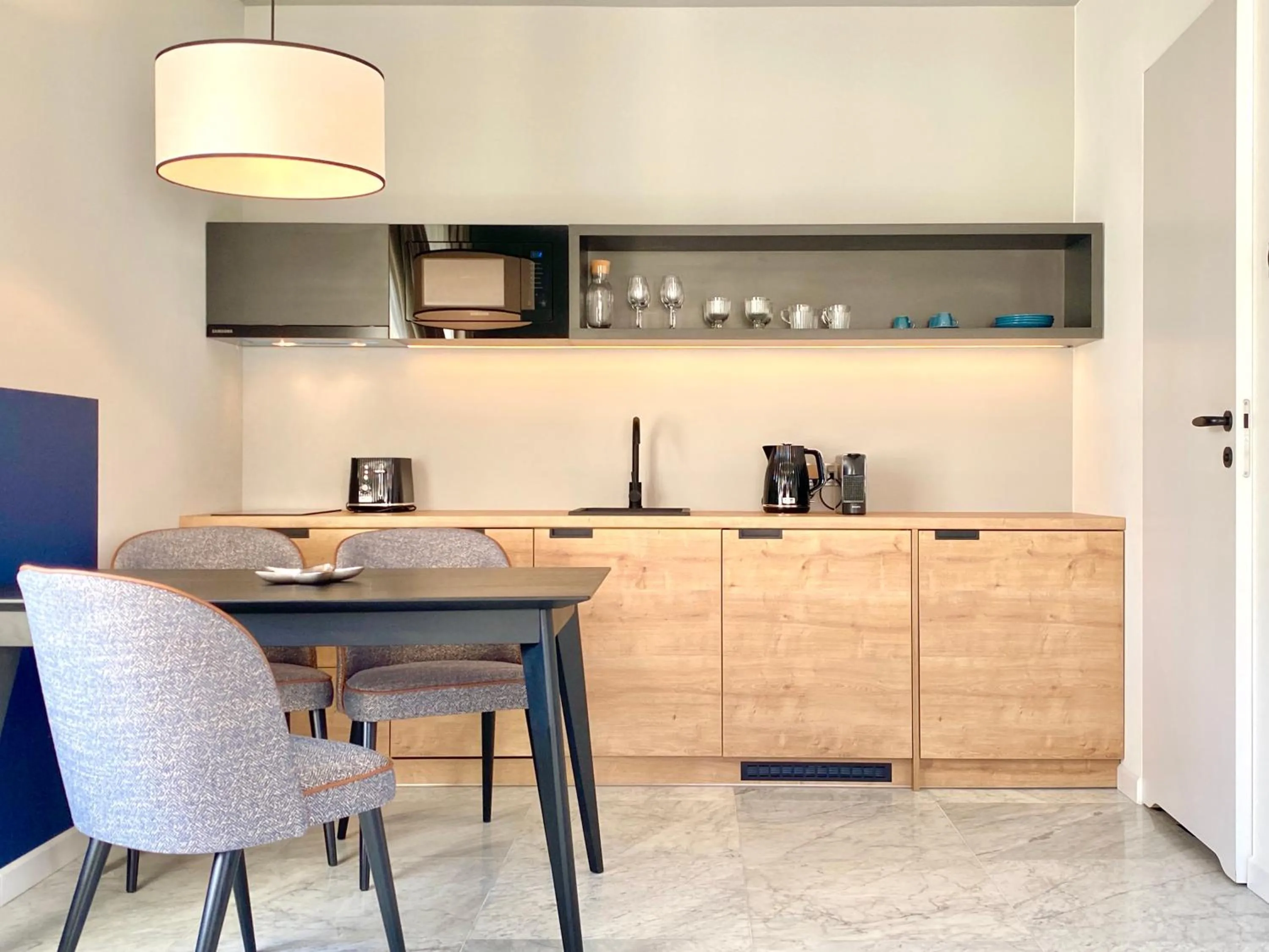 Kitchen or kitchenette in H11 Aparthotel