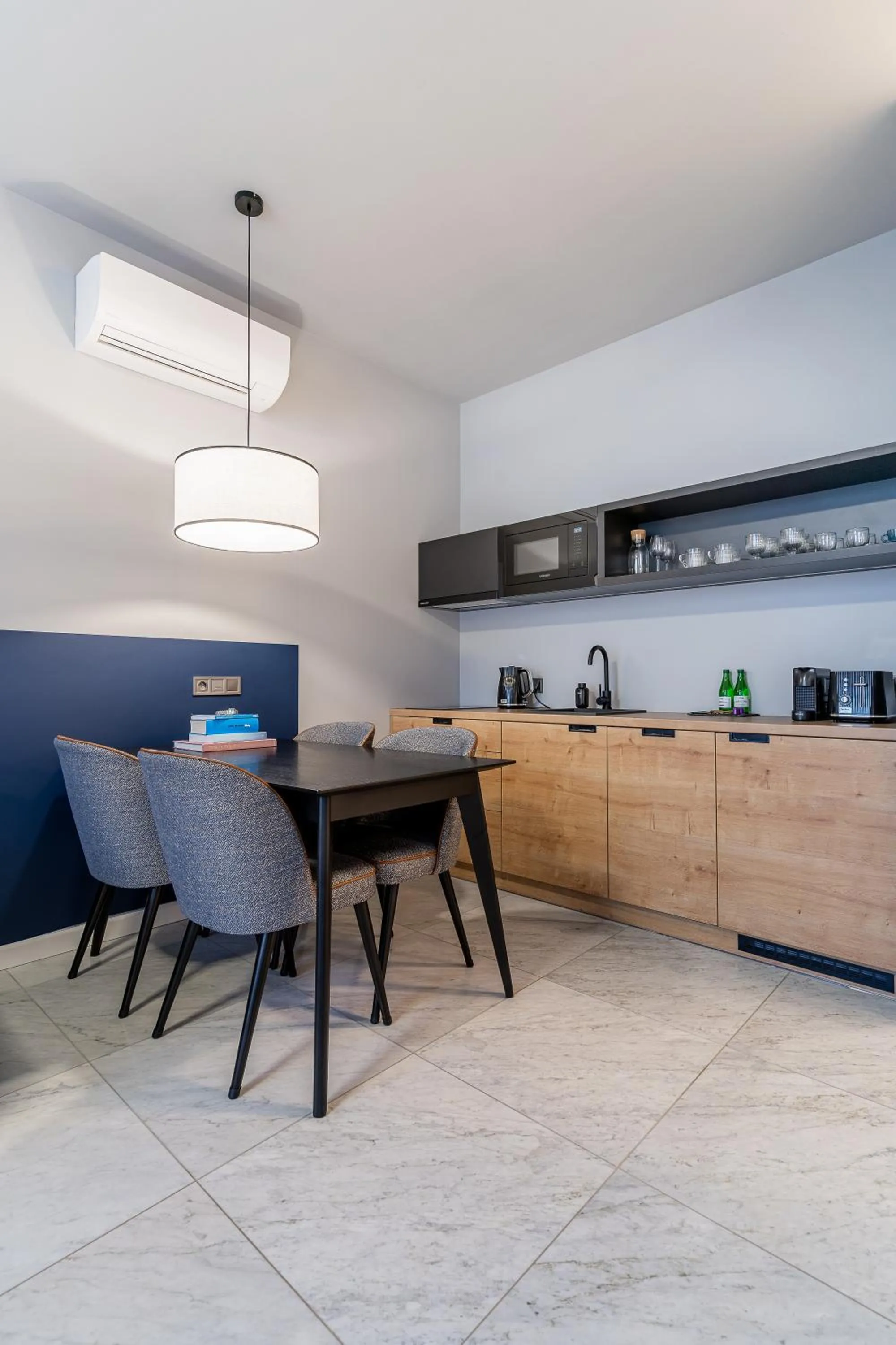 Kitchen or kitchenette in H11 Aparthotel