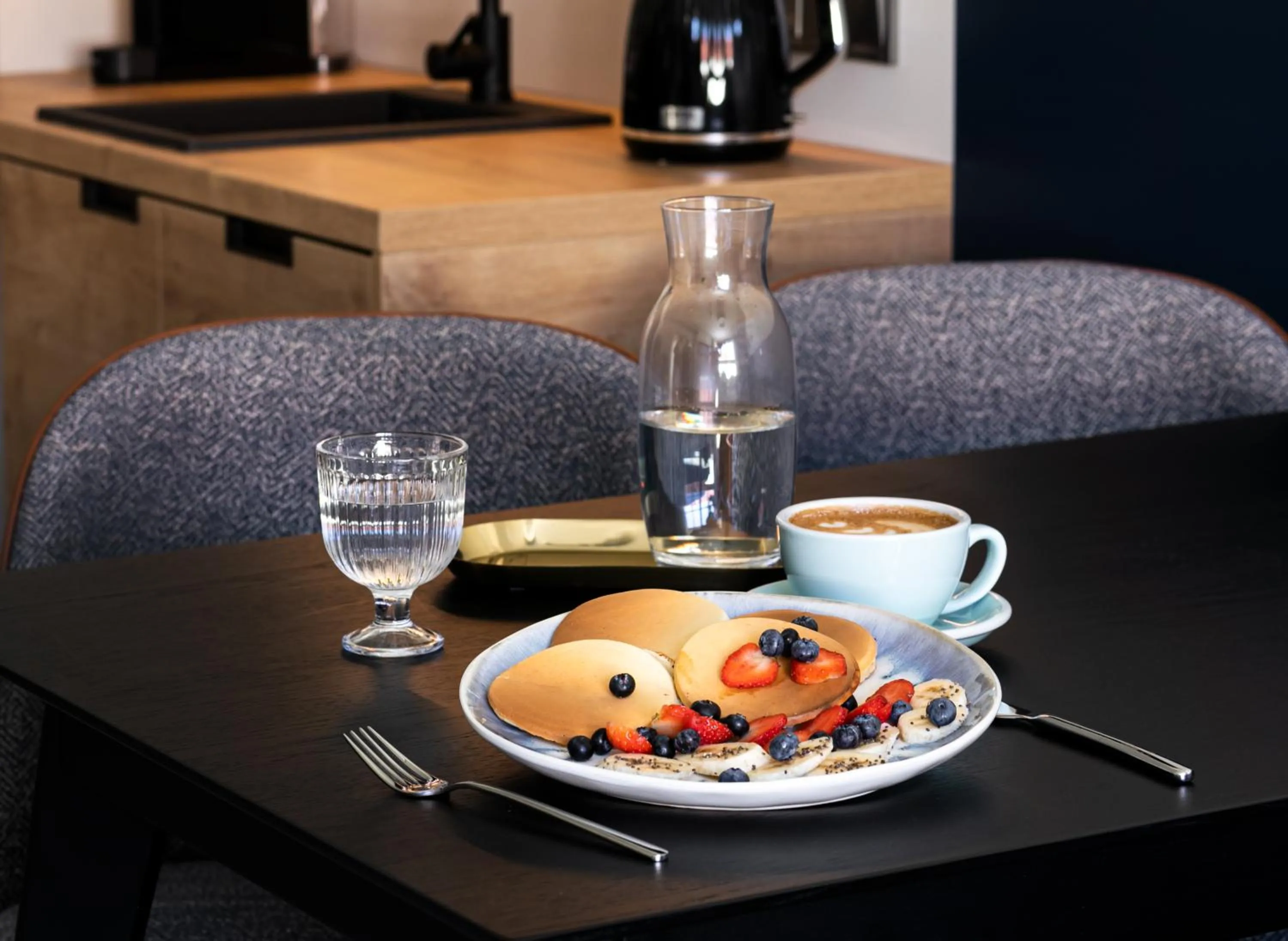 Breakfast in H11 Aparthotel