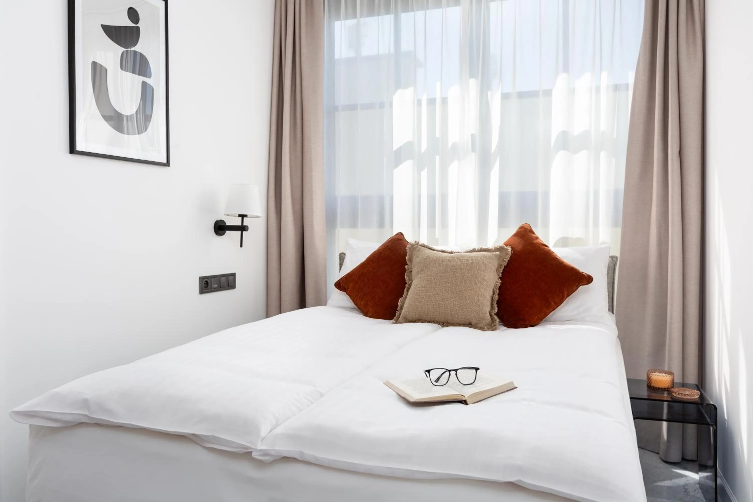 Bed in H11 Aparthotel