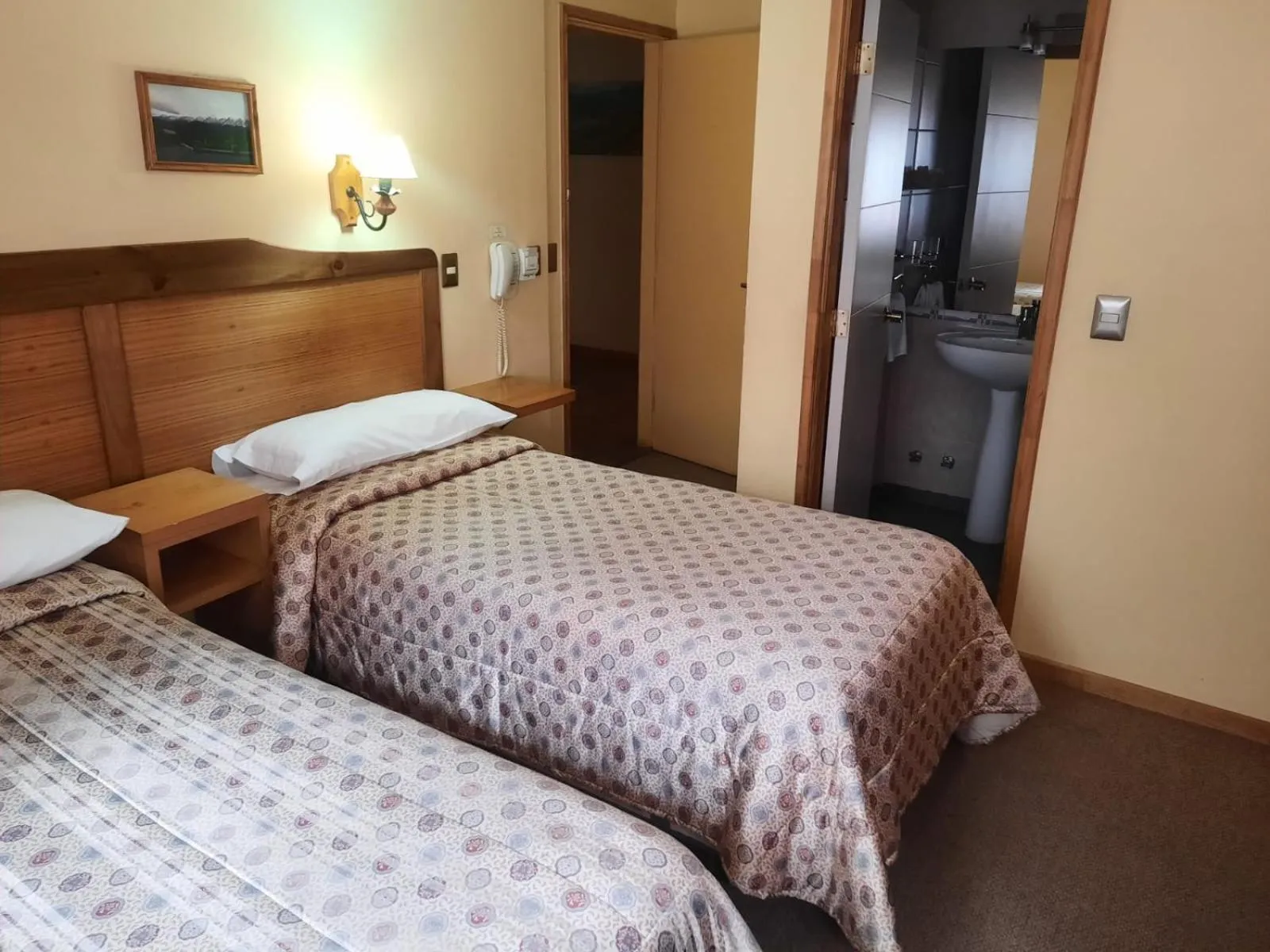 Photo of the whole room, Bed in Hotel Departamentos del Sur