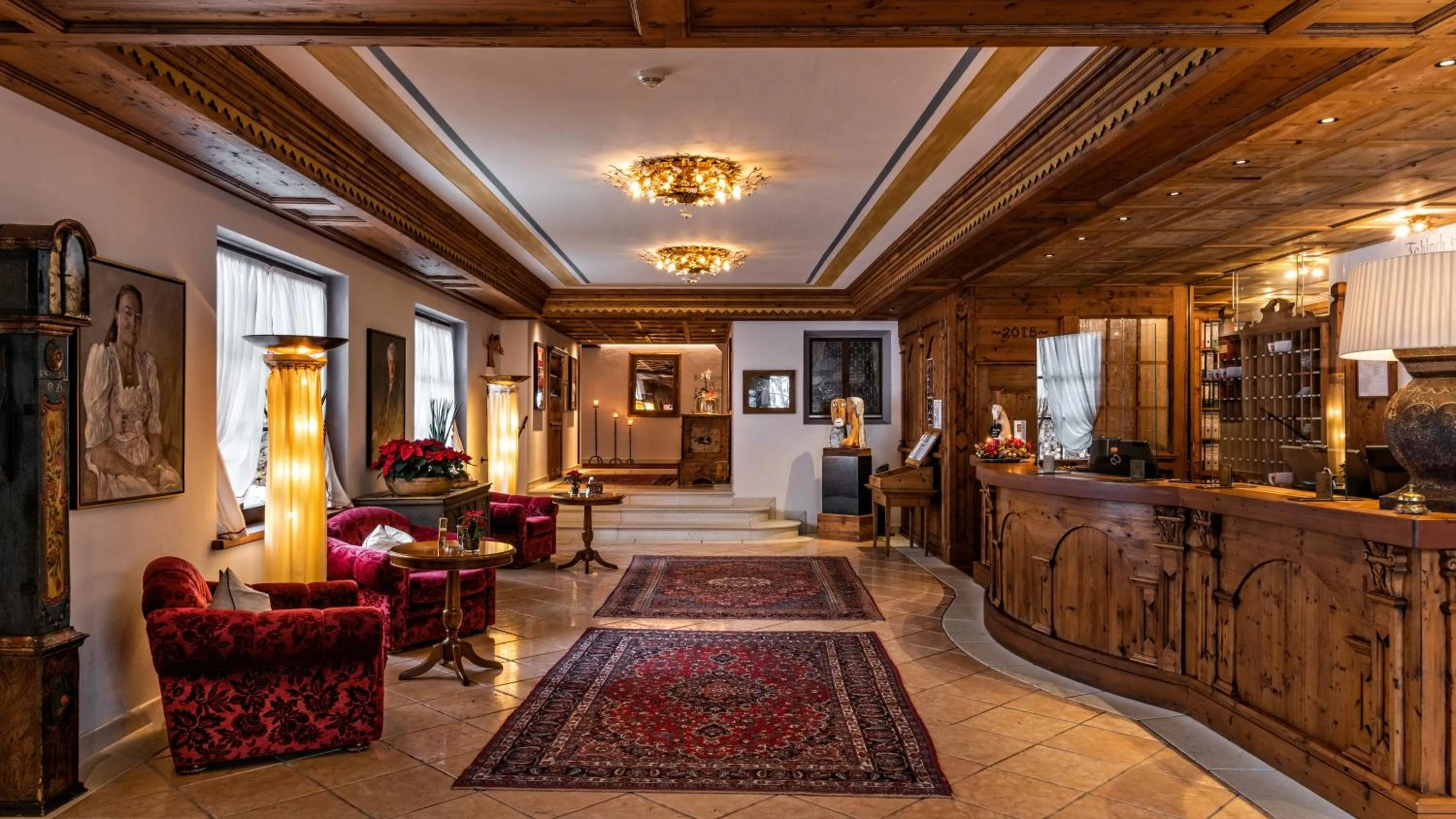 Lobby or reception in Romantik Hotel Santer