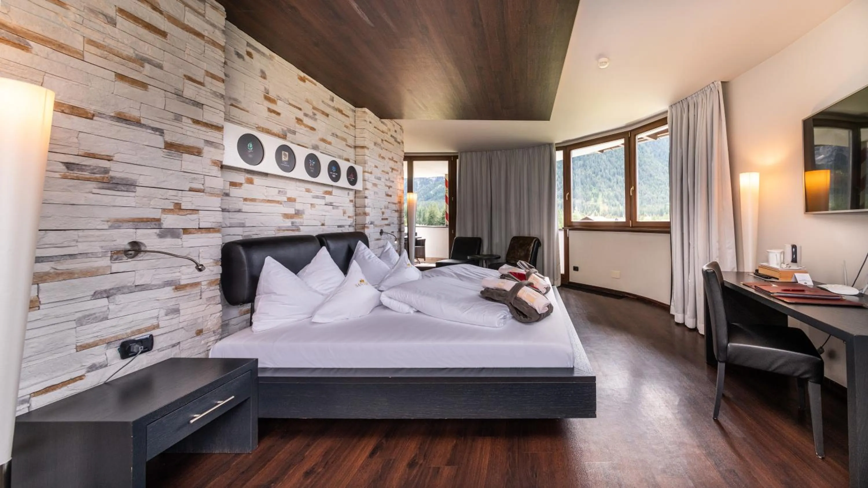 Photo of the whole room, Bed in Romantik Hotel Santer