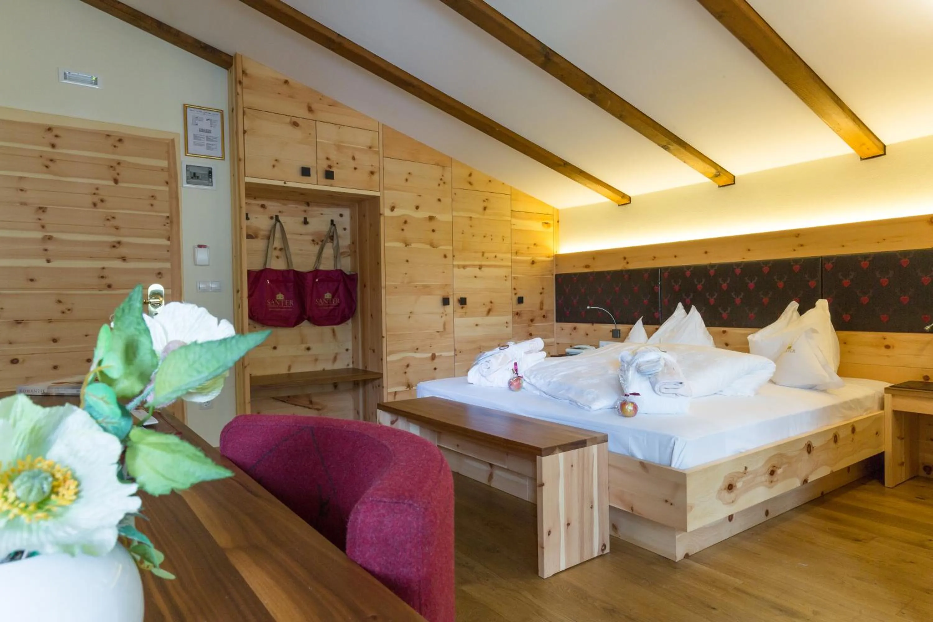 Photo of the whole room, Bed in Romantik Hotel Santer